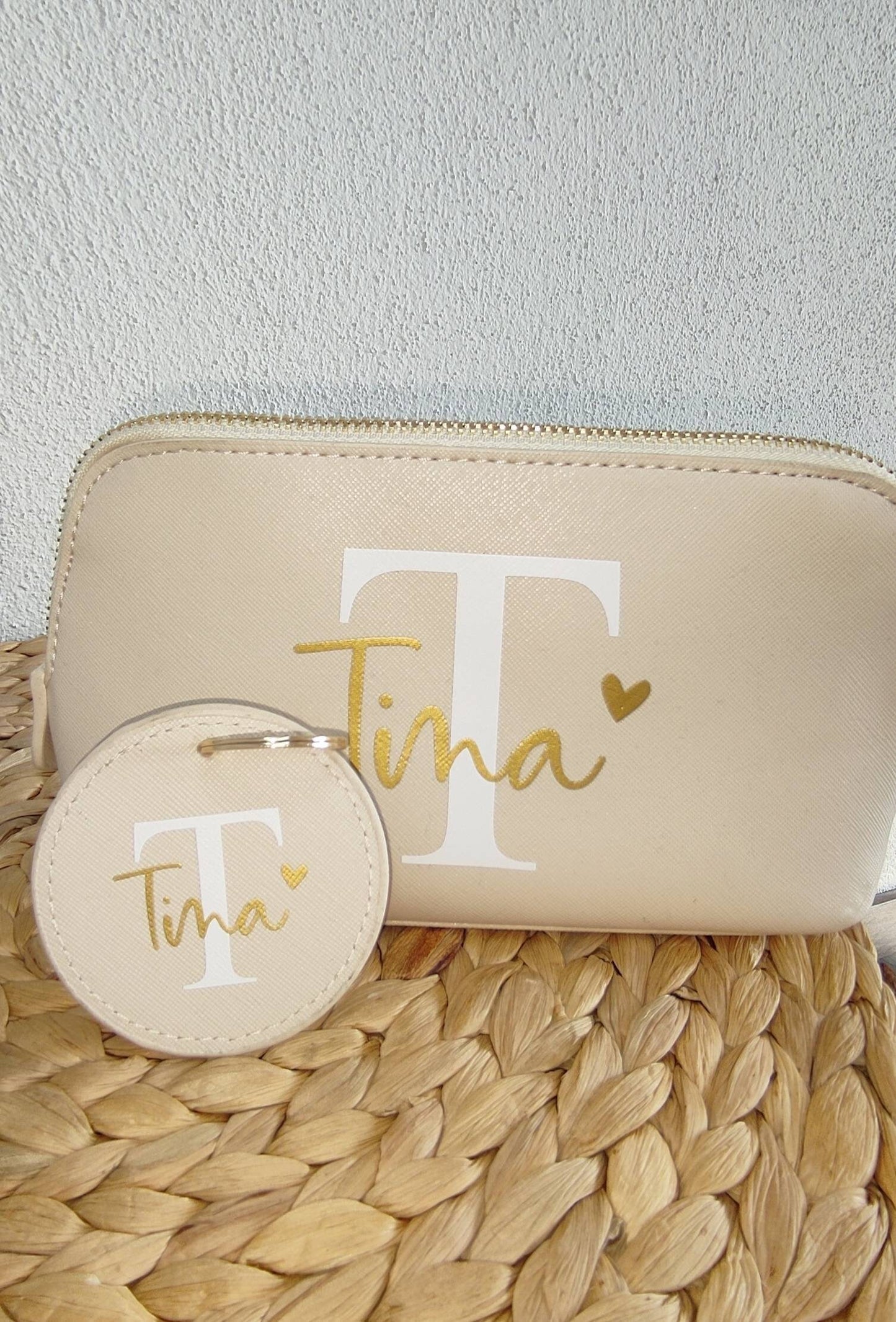 Personalisierte Kosmetiktasche / schminktasche aus hochwertigem Kunstleder