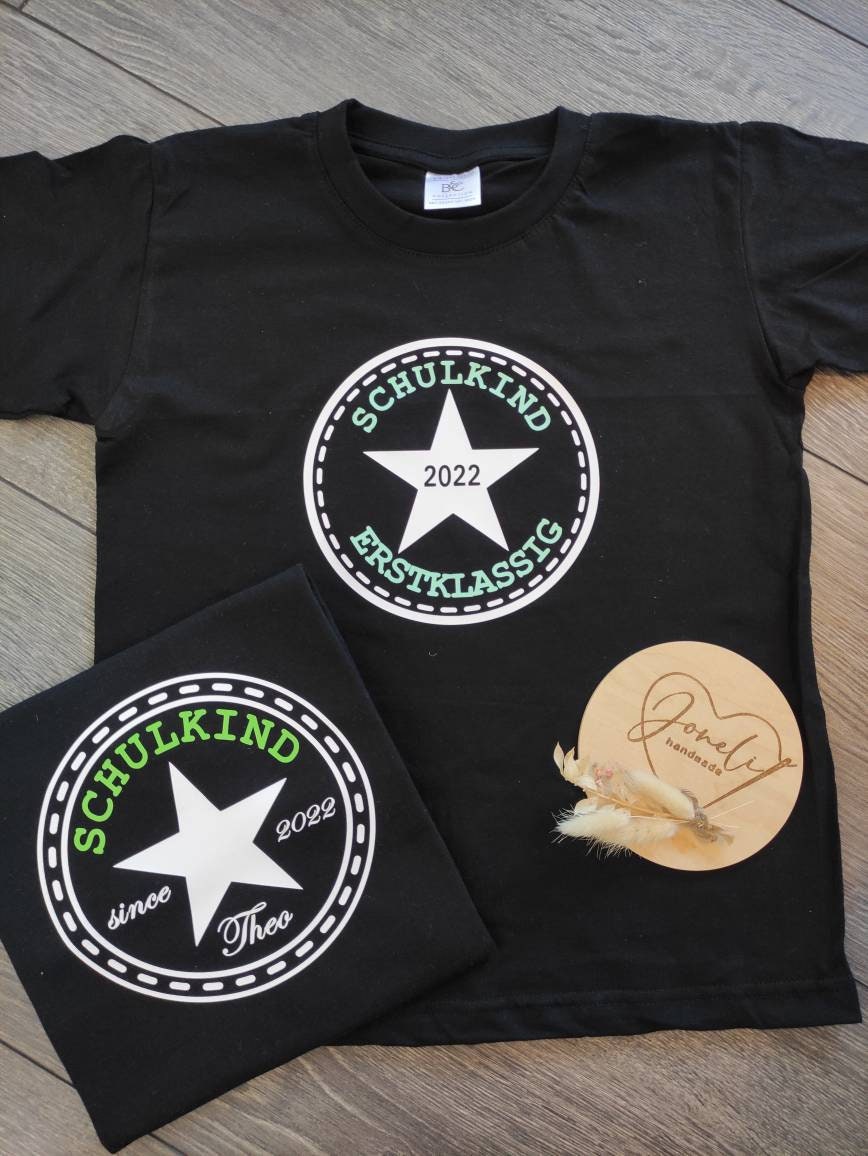 SCHULKIND T-Shirt für Erstklässler und Schulanfänger, Geschenk für Schulanfänger