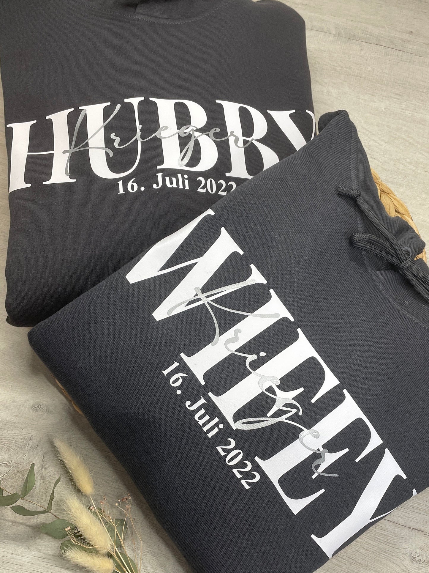 Wifey & Hubby Hoodie Geschenk zur Verlobung oder zur Hochzeit