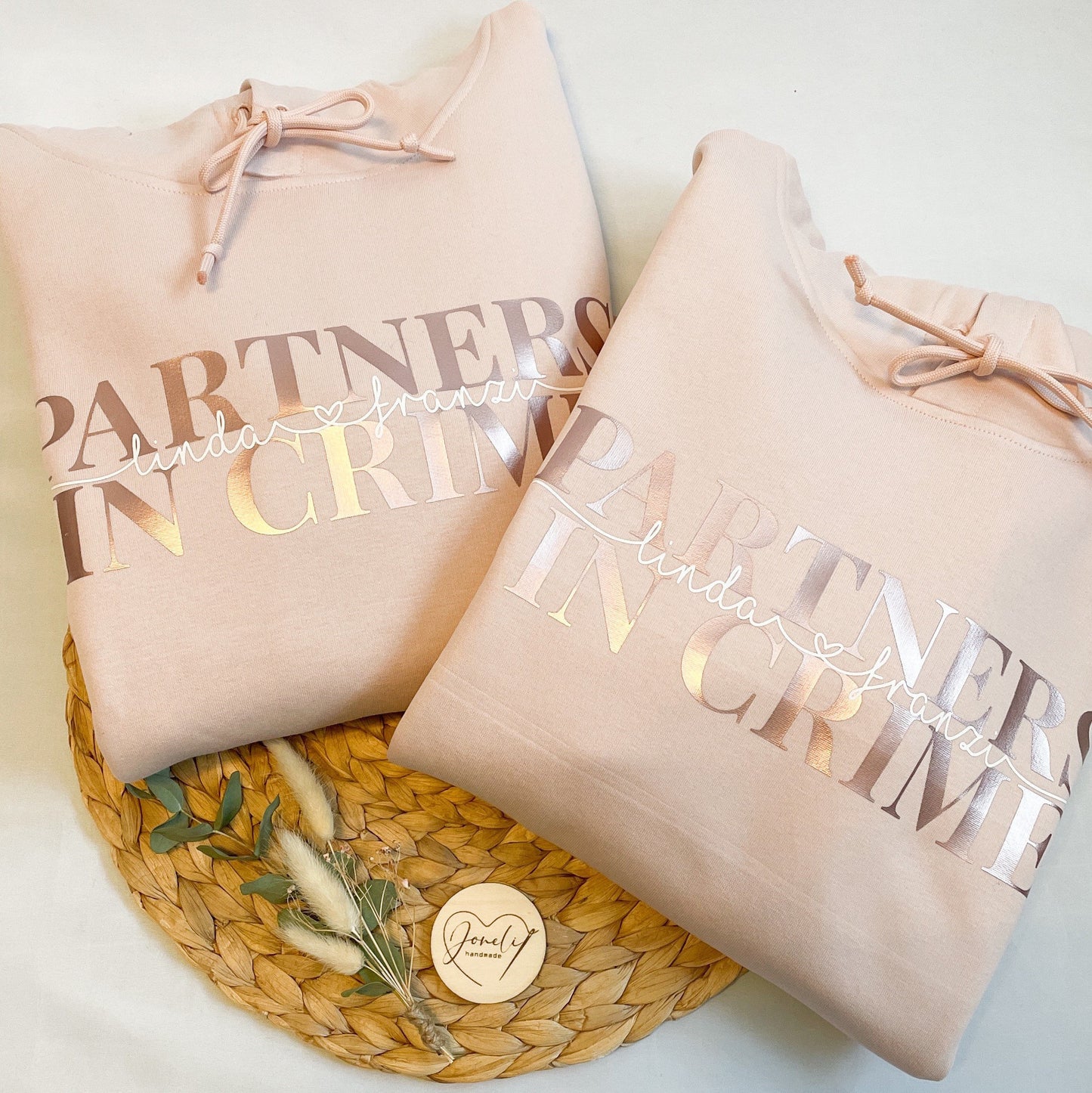 Partners in Crime, Hoodie- für dich und deine beste Freundin oder Partner/in personalisiert