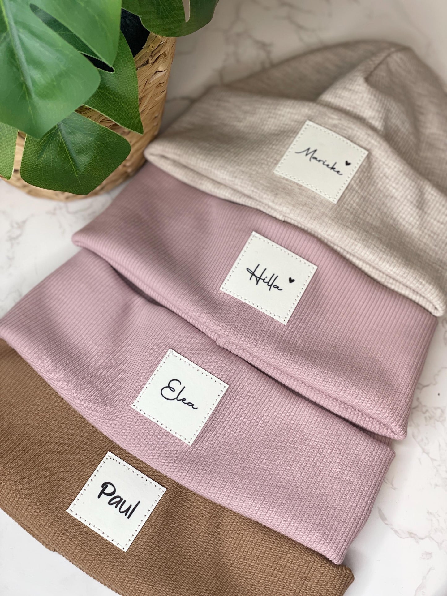 Personalisierte Beanie / Mütze Set / Name Dreieckstuch / mit Liebe genähte und personalisierte Hipster Beanie für Kinder und Erwachsene