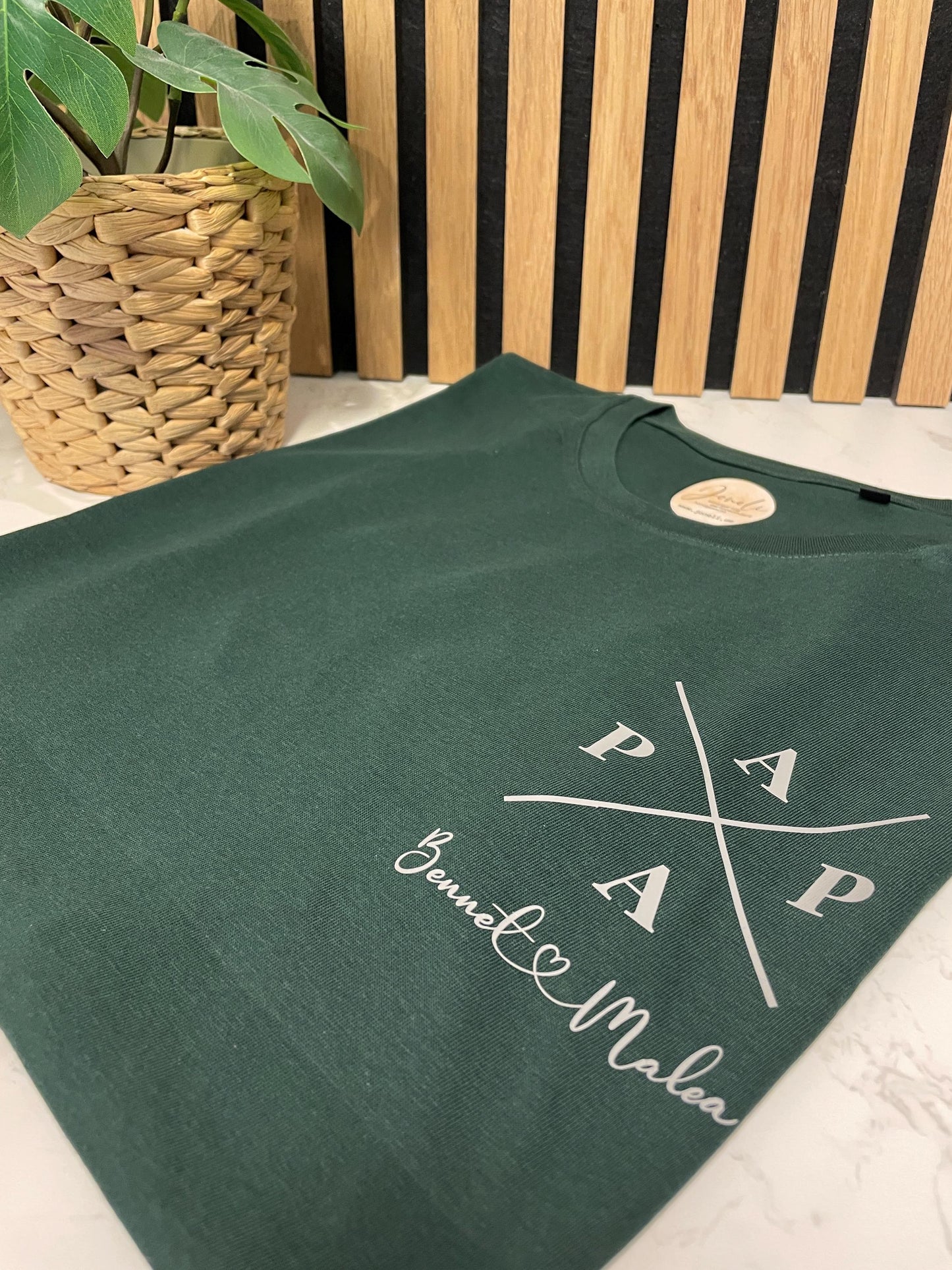 T-Shirt PAPA mit Monogramm / Kindernamen Geschenke für Papas zum Vatertag, Weihnachten oder Geburtstag