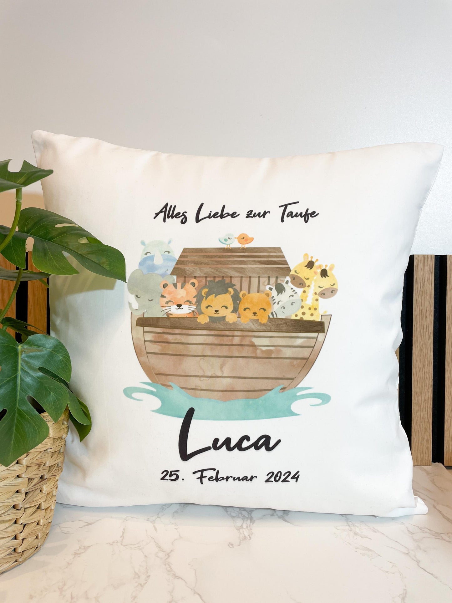 Taufkissen, Geschenk zur Taufe, Geschenk zur Geburt mit dem Aufdruck Arche Noah