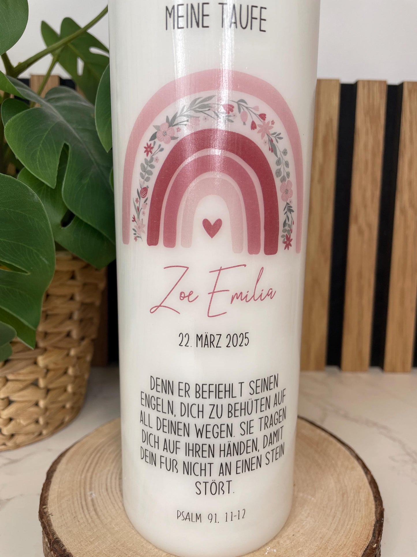 Taufkerze Regenbogen Kerze mit Namen und Taufspruch / Geschenk zur Taufe Mädchen / Stumpenkerze