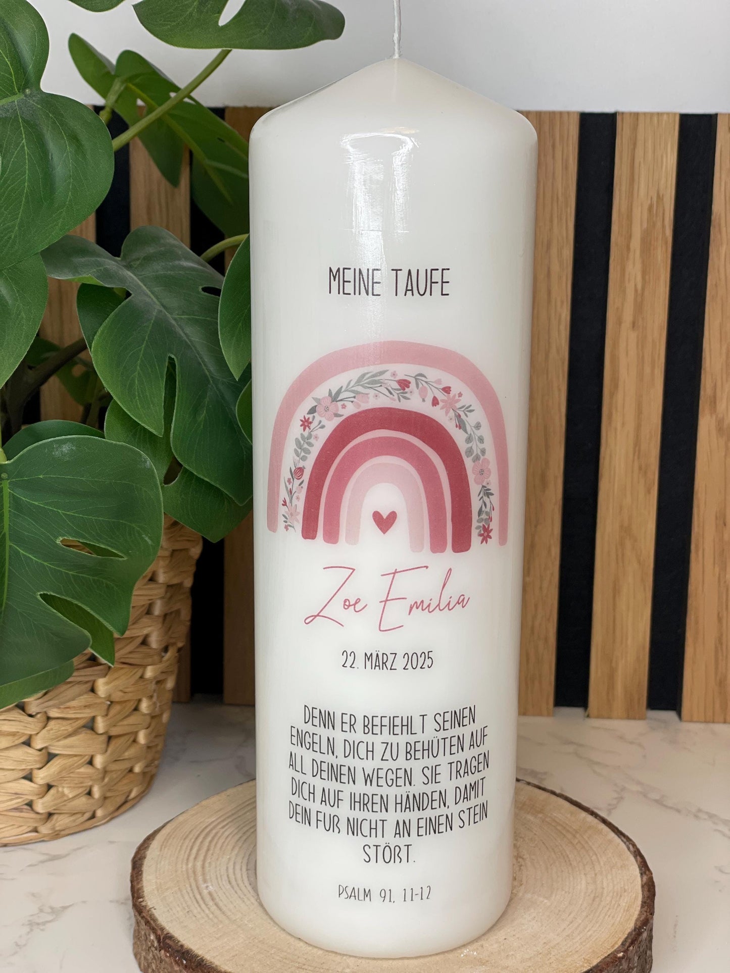 Taufkerze Regenbogen Kerze mit Namen und Taufspruch / Geschenk zur Taufe Mädchen / Stumpenkerze