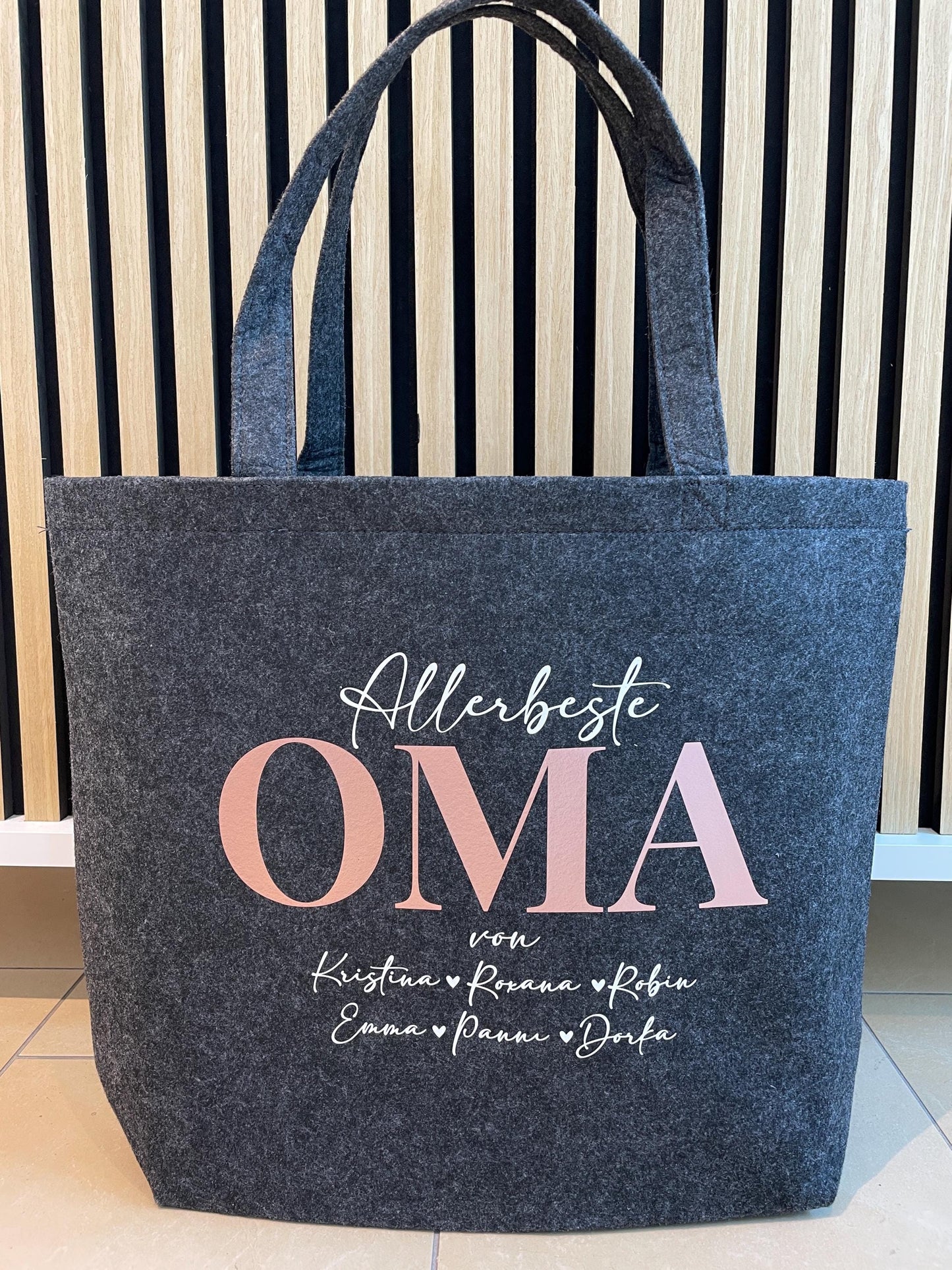 Filz Tasche Oma mit den Namen der Enkel / Geschenk zum Muttertag, Geburtstag, personalisiert