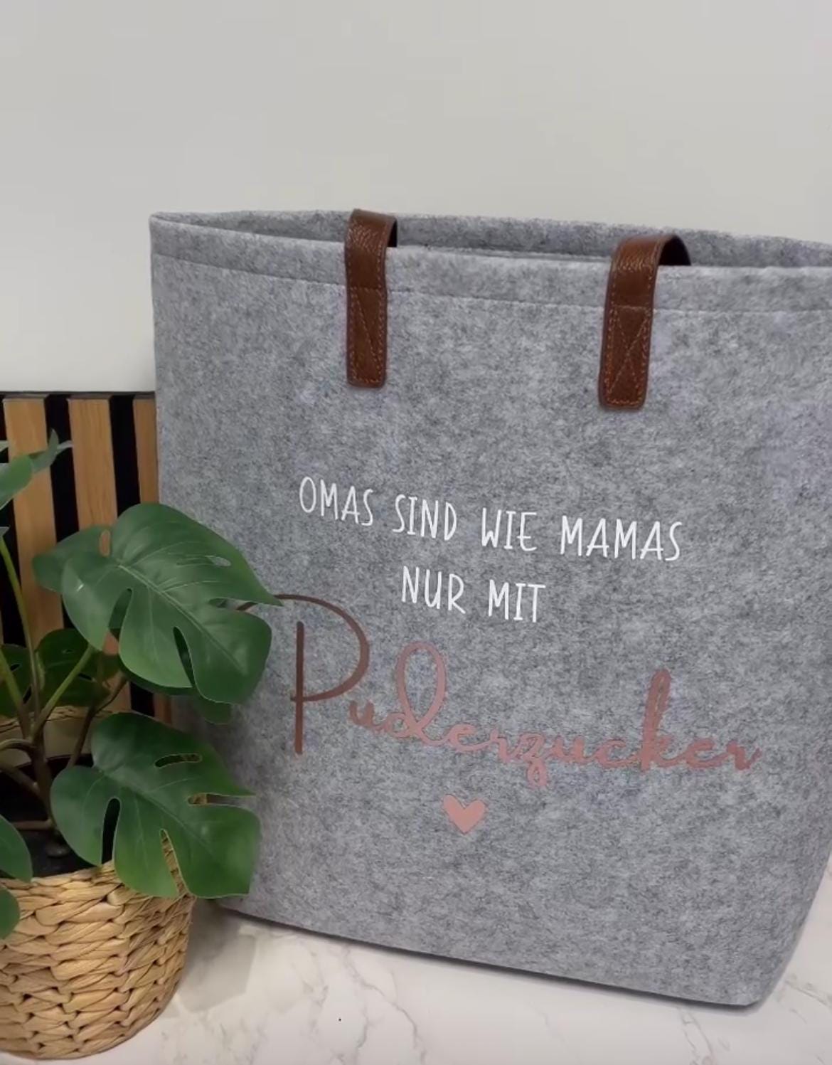 Filz Tasche Oma mit den Namen der Enkel / Geschenk zum Muttertag, Geburtstag, personalisiert