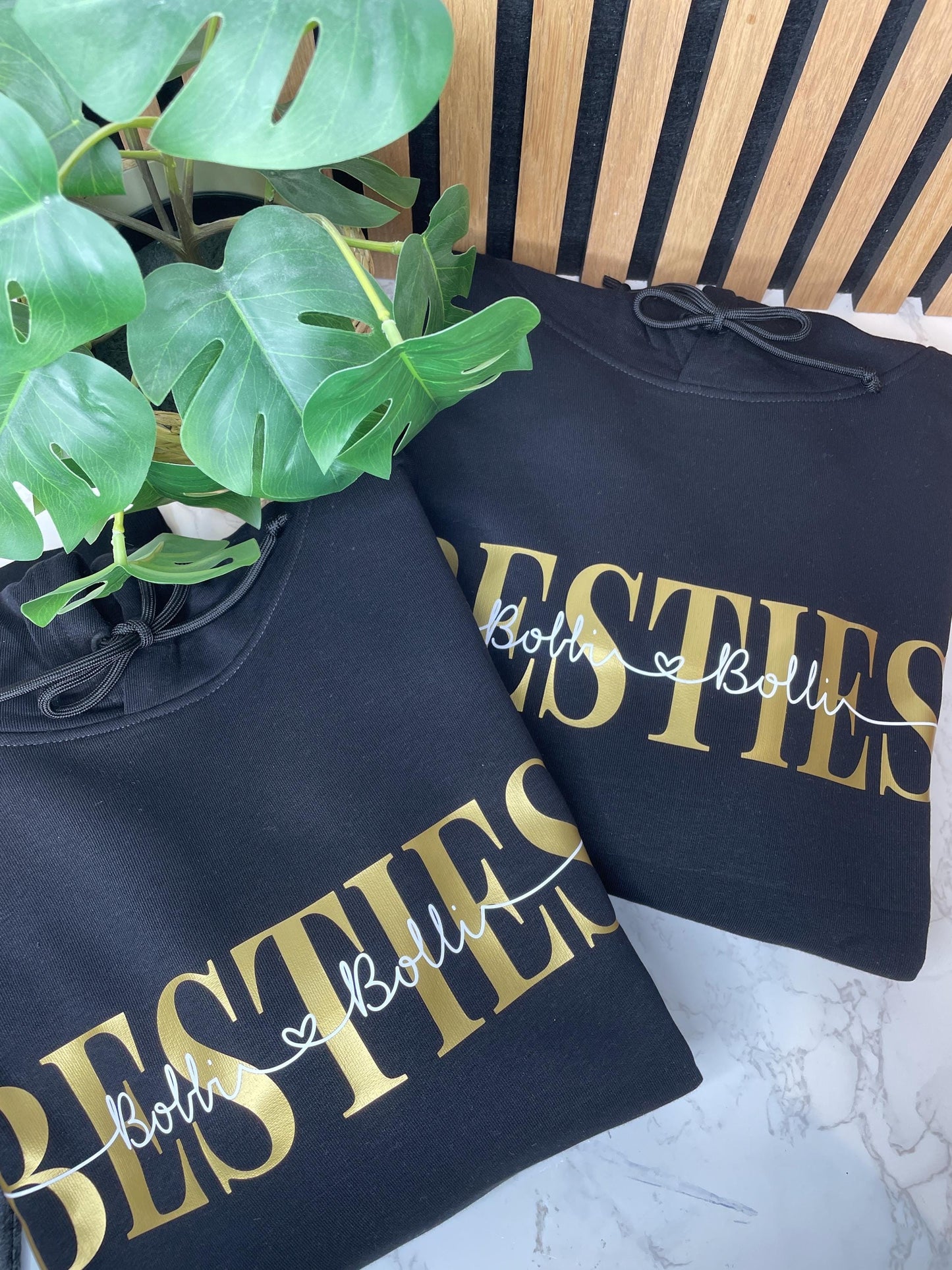 Besties Hoodie- Geschenk für dich und deine beste Freundin, personalisiert