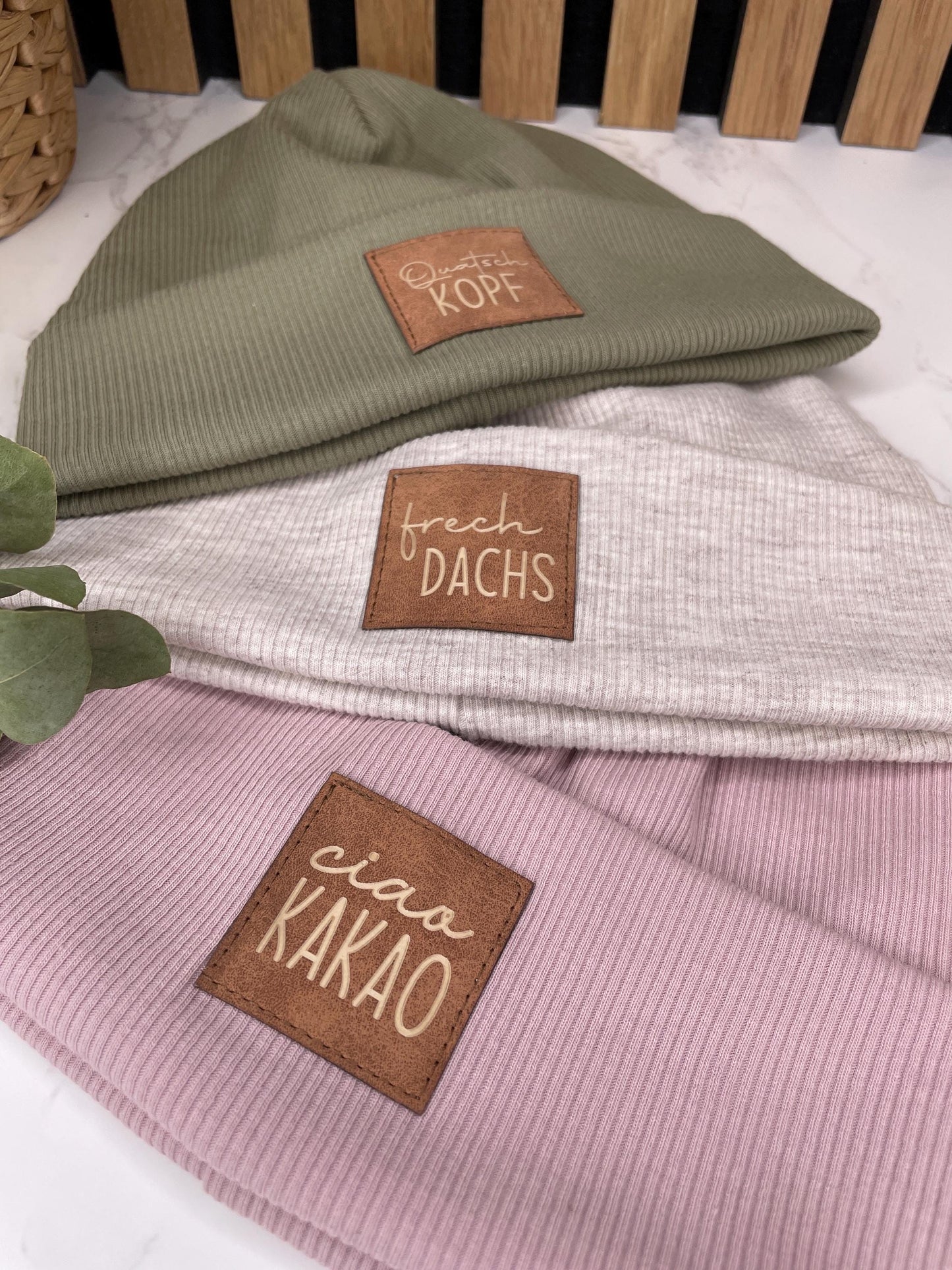 Statement Beanie / Mütze Set/ Dreieckstuch/ mit Liebe genähte und personalisierte Hipster Beanie für Kinder und Erwachsene