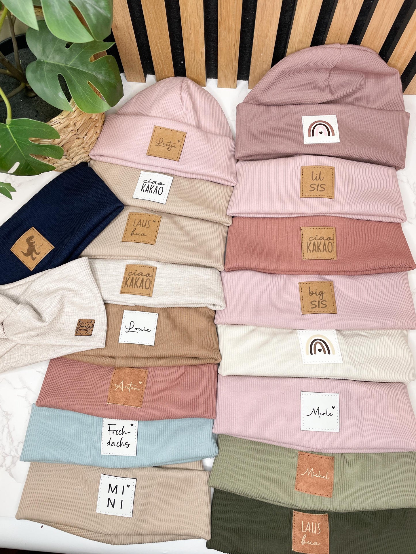 Statement Beanie / Mütze Set/ Dreieckstuch/ mit Liebe genähte und personalisierte Hipster Beanie für Kinder und Erwachsene