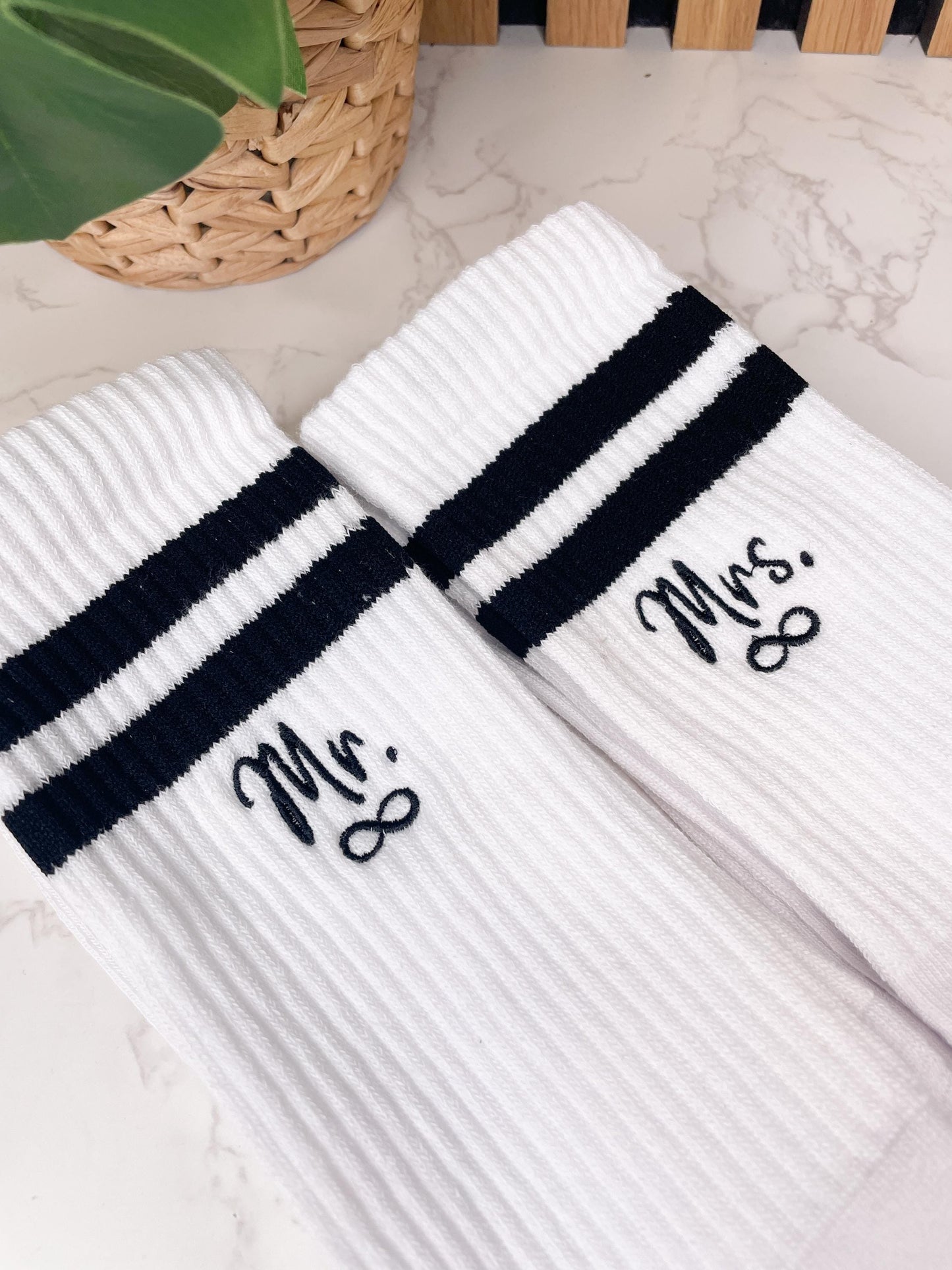 Personalisierte Hochzeitssocken – Mr. & Mrs. mit Wunschname