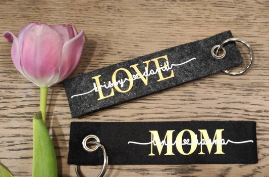 Schlüsselanhänger Filz personalisiert Geschenk Familie Mom Dad Love