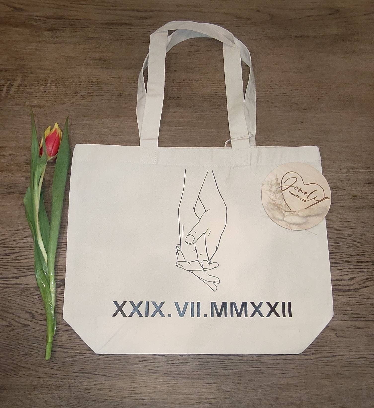 Valentinsgeschenk Baumwoll-oder Filzshopper personalisiert mit eurem Jahrestag in römischen Buchstaben