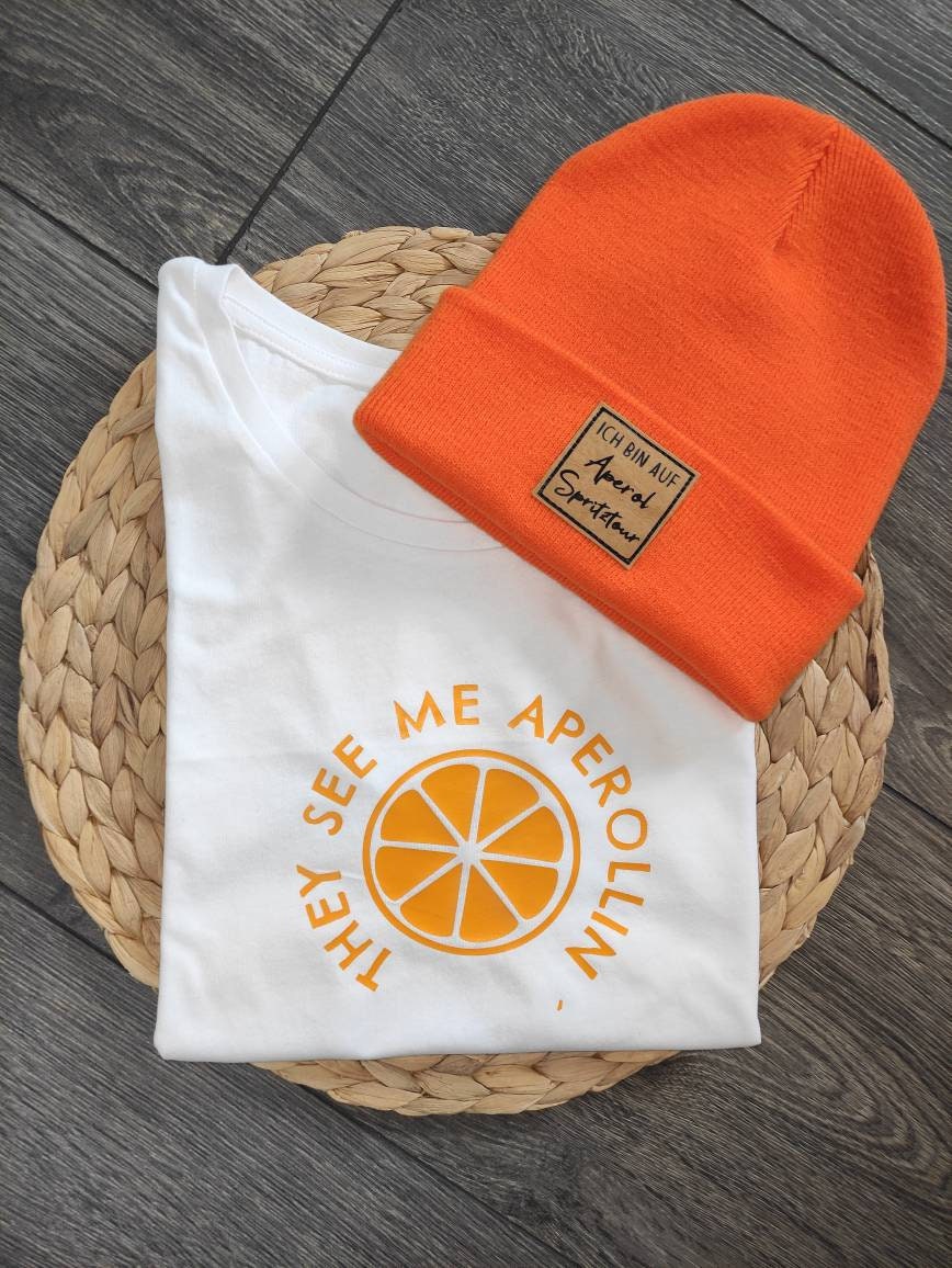 Bedrucktes T-Shirt oder Mütze mit Aperol Spritz Aufdruck - Ich bin auf Aperol Spritztour