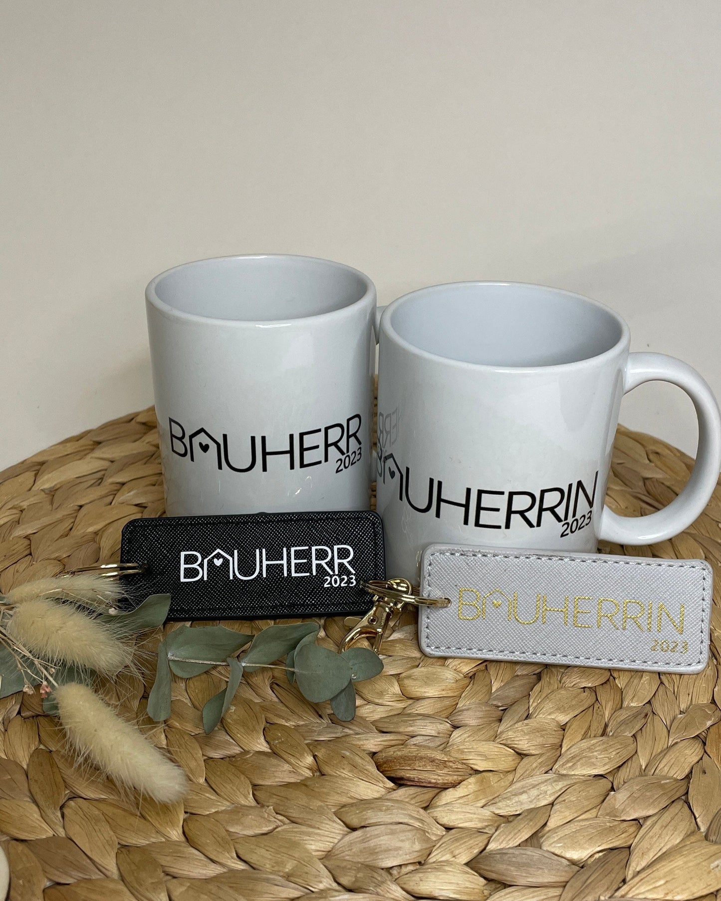 BAUHERR / BAUHERRIN personalisierte Tassen und Schlüsselanhänger / Geschenk für Bauherren