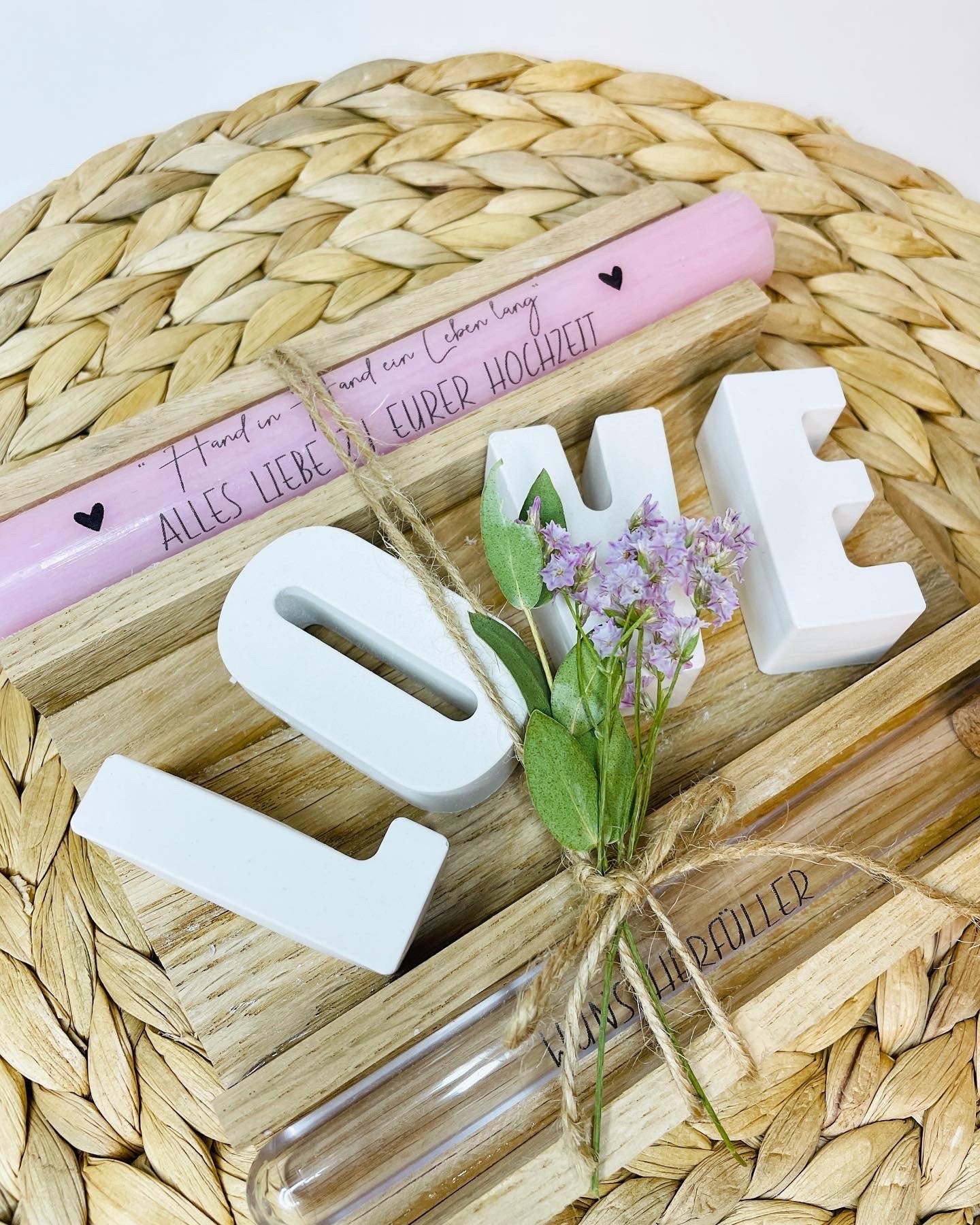 Geschenkset zur Hochzeit / Raysin Buchstaben Love/ Kerze mit Herz und kleiner Grußbotschaft verschiedene Farben