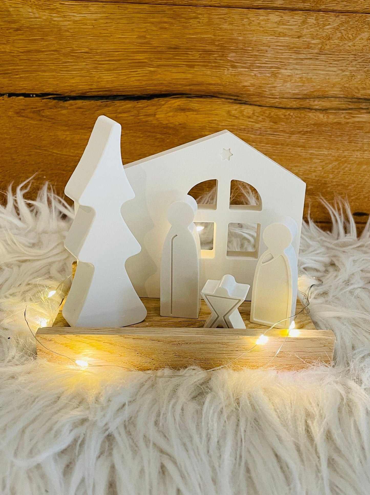 Weihnachtskrippe aus Raysin / Weihnachtsdekoration/ Krippe