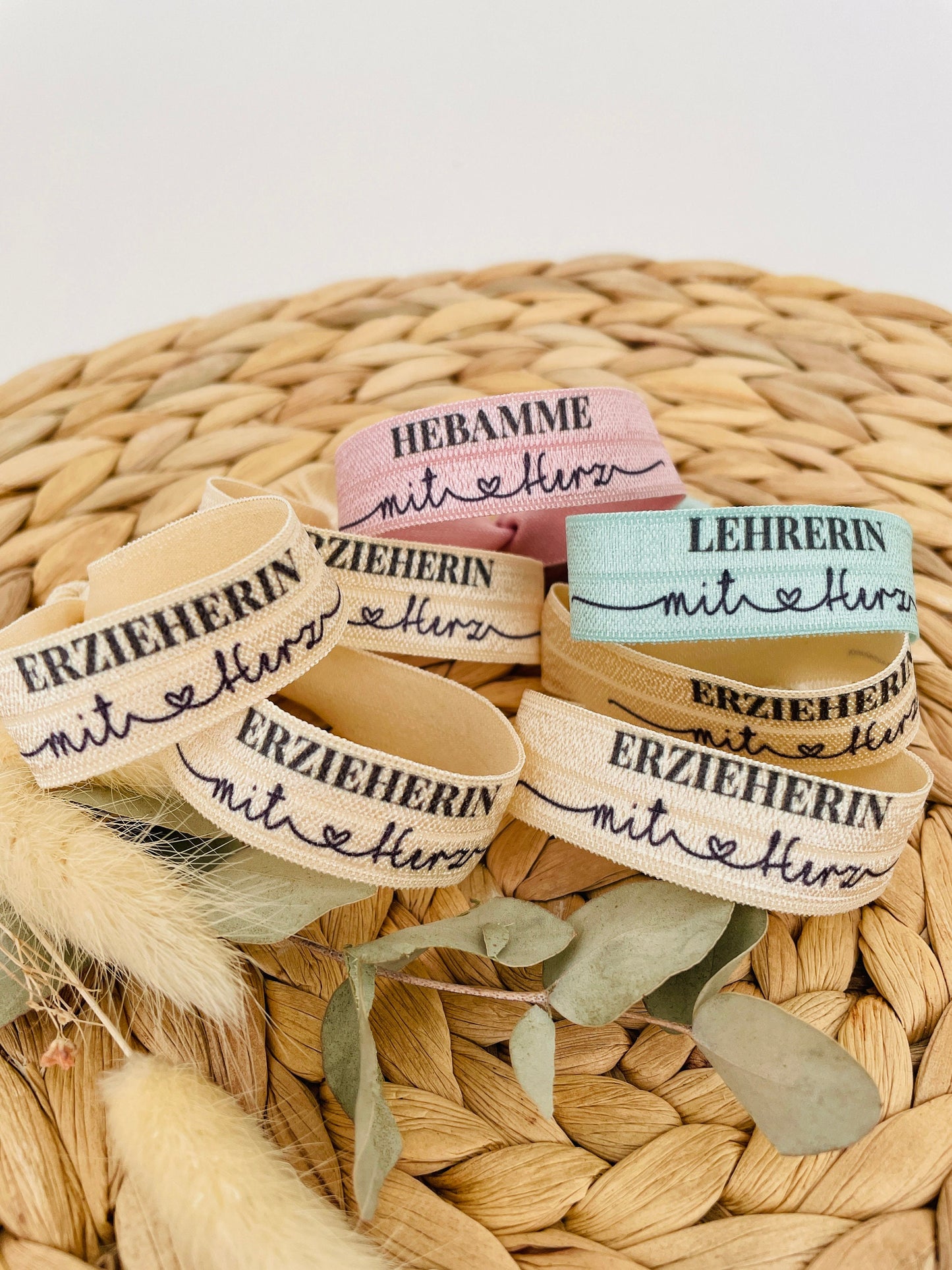 Elastisches Armband, Geschenk für deine Hebamme Lehrerin oder Erzieherin mit Herz