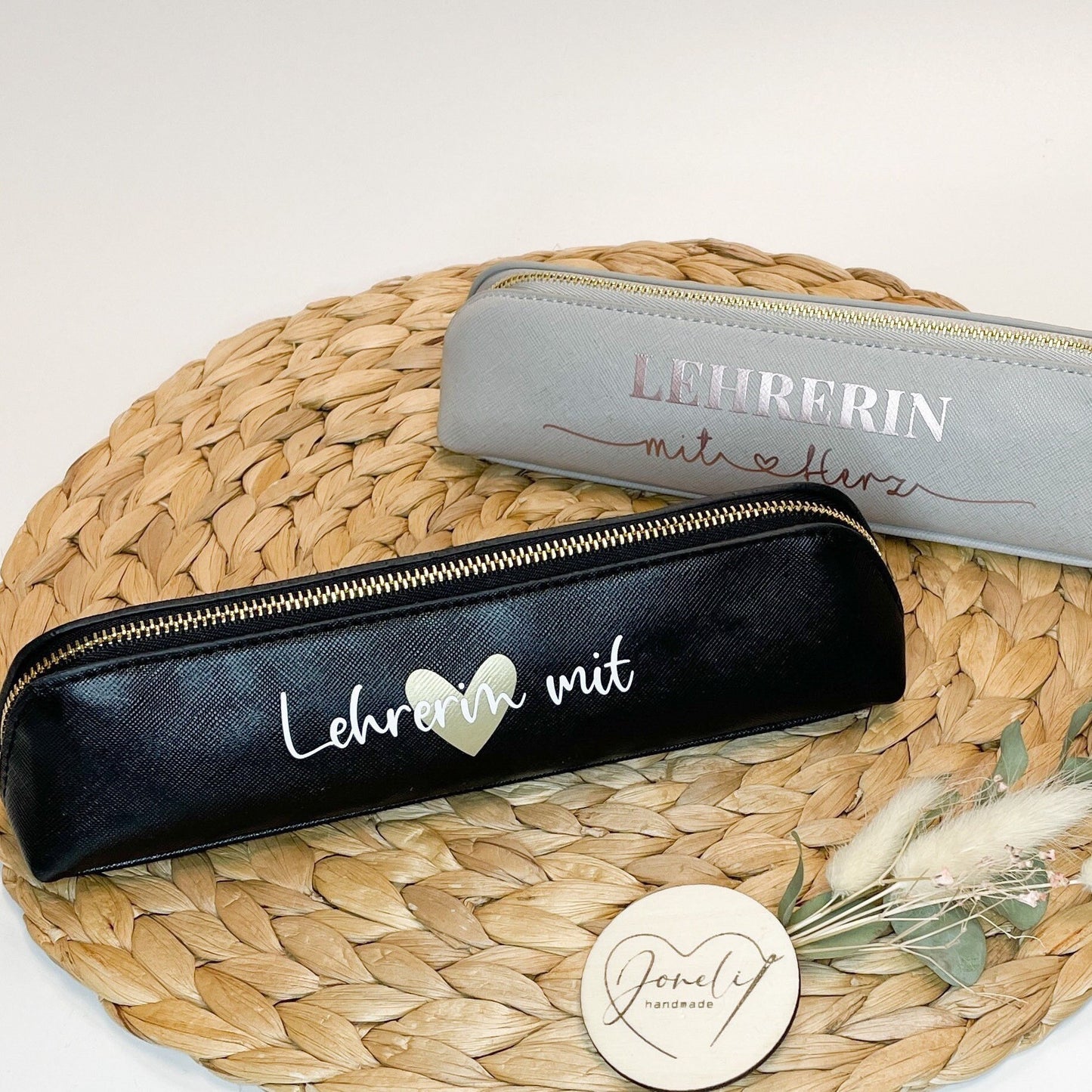 Kunstleder Mäppchen "Lehrerin mit Herz" personalisierbar Abschiedsgeschenk Dankeschön für Lehrer und Lehrerinnen