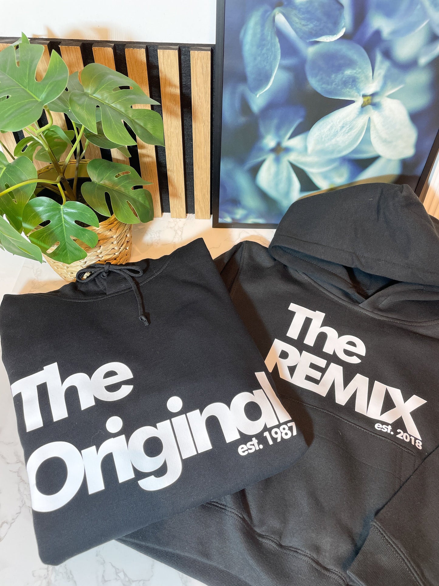Familienset The Original & the Remix Mom Dad Mini / Mama Papa Mini Hoodies oder T-Shirts in schwarz
