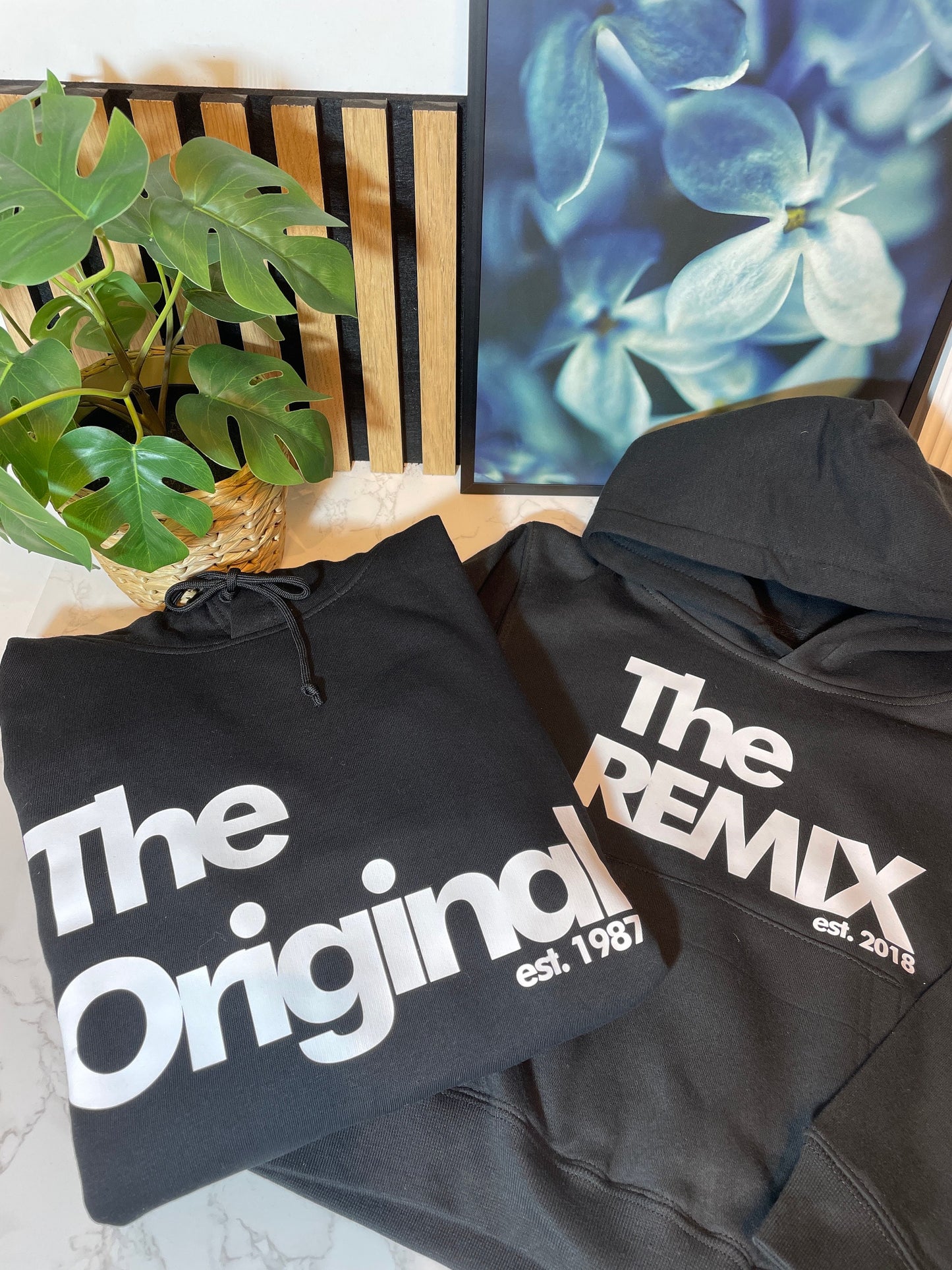 Familienset The Original & the Remix Mom Dad Mini / Mama Papa Mini Hoodies oder T-Shirts in schwarz