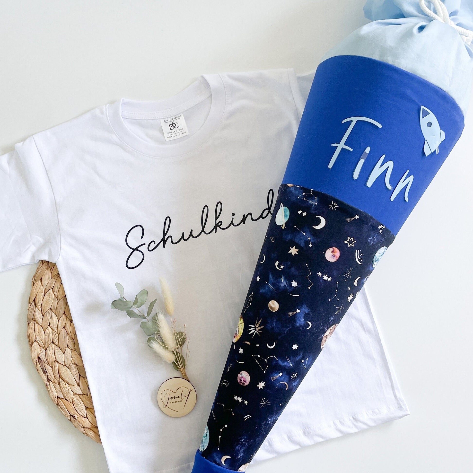Schulkind T-Shirt & Schultüte/Zuckertüte Weltraum/Weltall