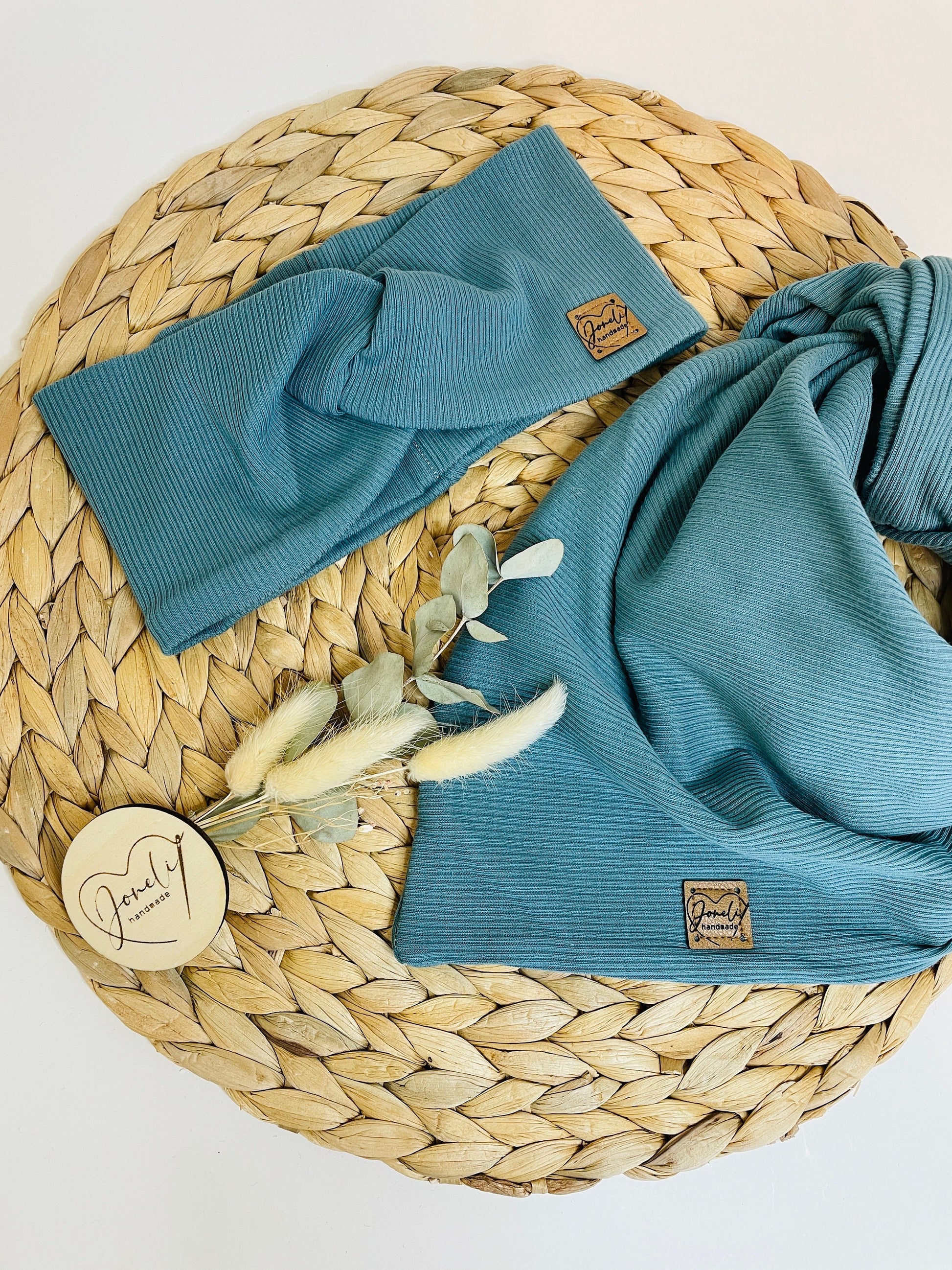 Stirnband mit Knotendetail mit passenden Dreieckstuch für Kinder und Frauen in tollen Farben aus Rip Jersey