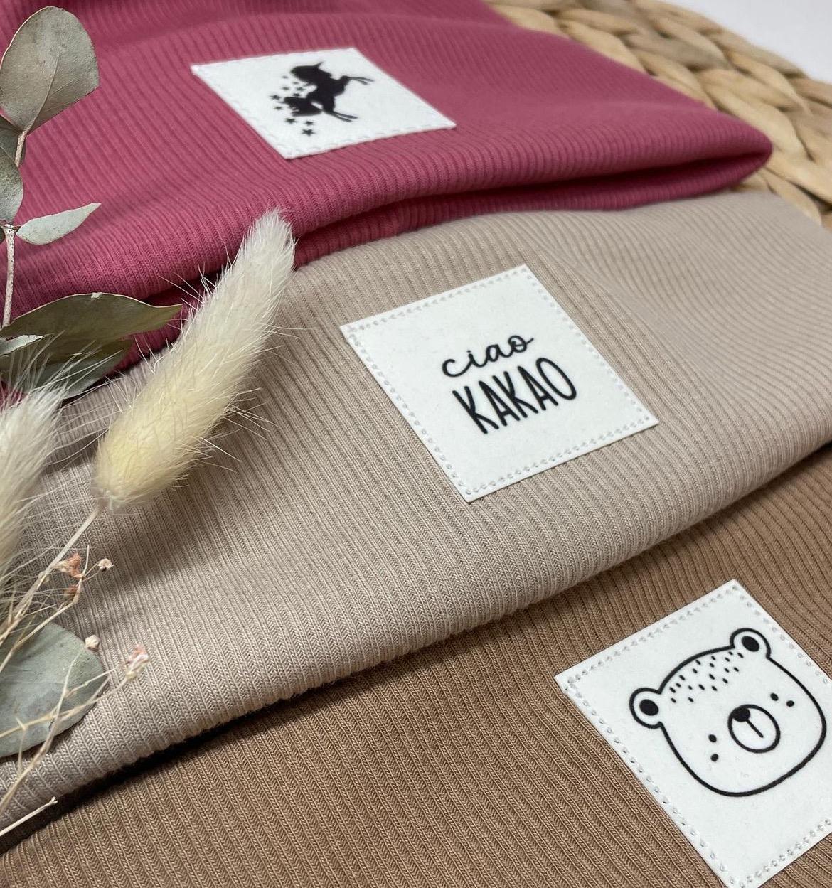 Hipster Beanie / Mütze/ Dreieckstuch/ beige meliert/ mit Liebe genähte und personalisierte Hipster Beanie für Kinder mit Regenbogen Patch