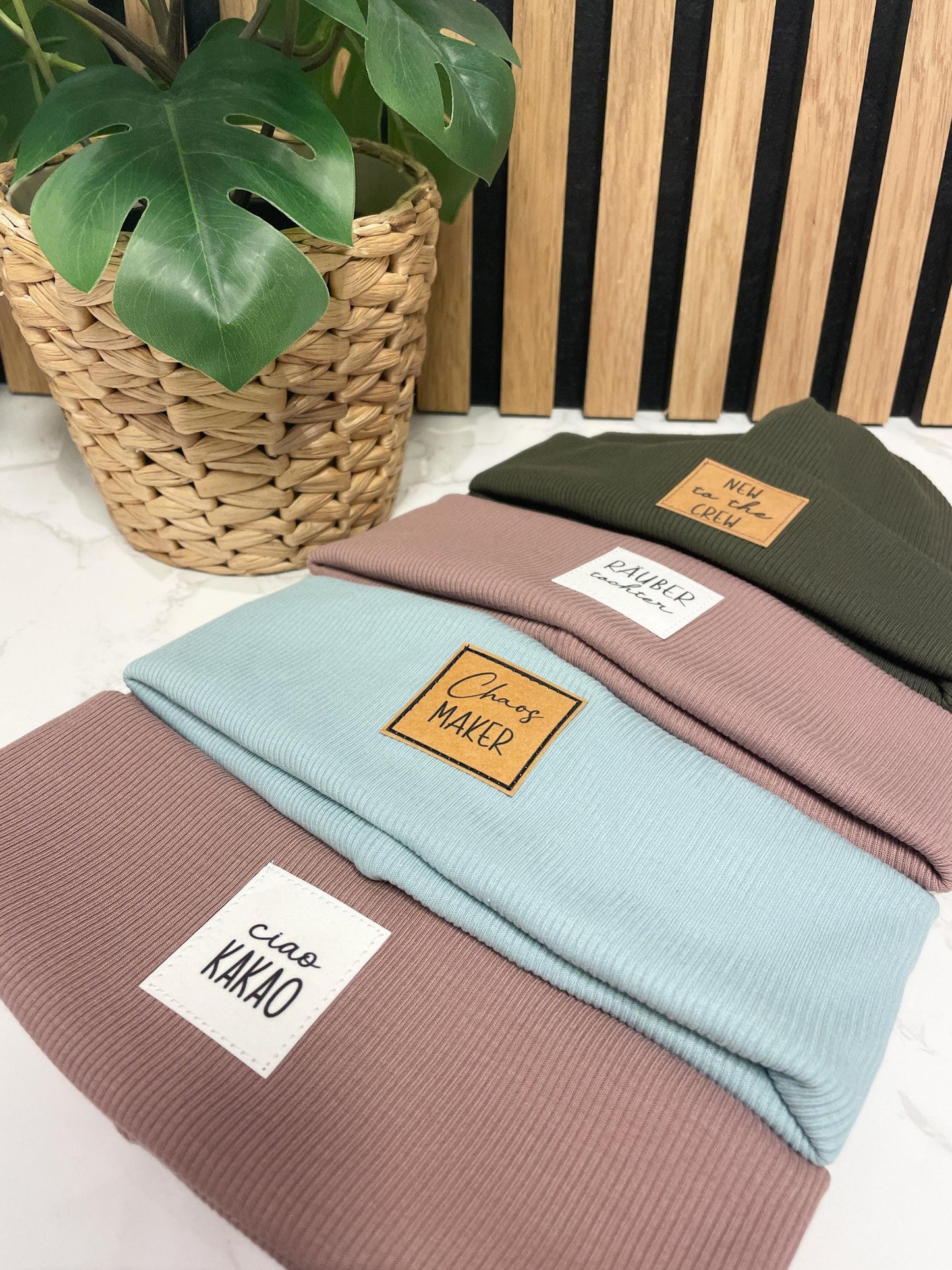 Statement Beanie / Mütze Set/ Dreieckstuch/ mit Liebe genähte und personalisierte Hipster Beanie für Kinder und Erwachsene