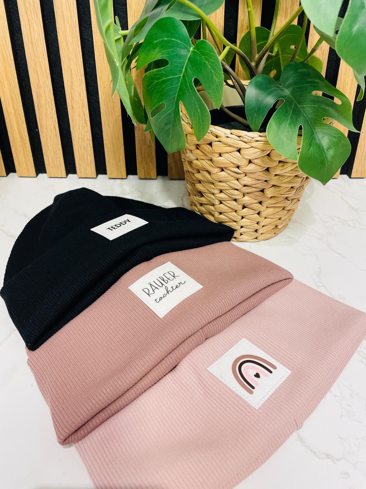 Statement Beanie / Mütze Set/ Dreieckstuch/ mit Liebe genähte und personalisierte Hipster Beanie für Kinder und Erwachsene