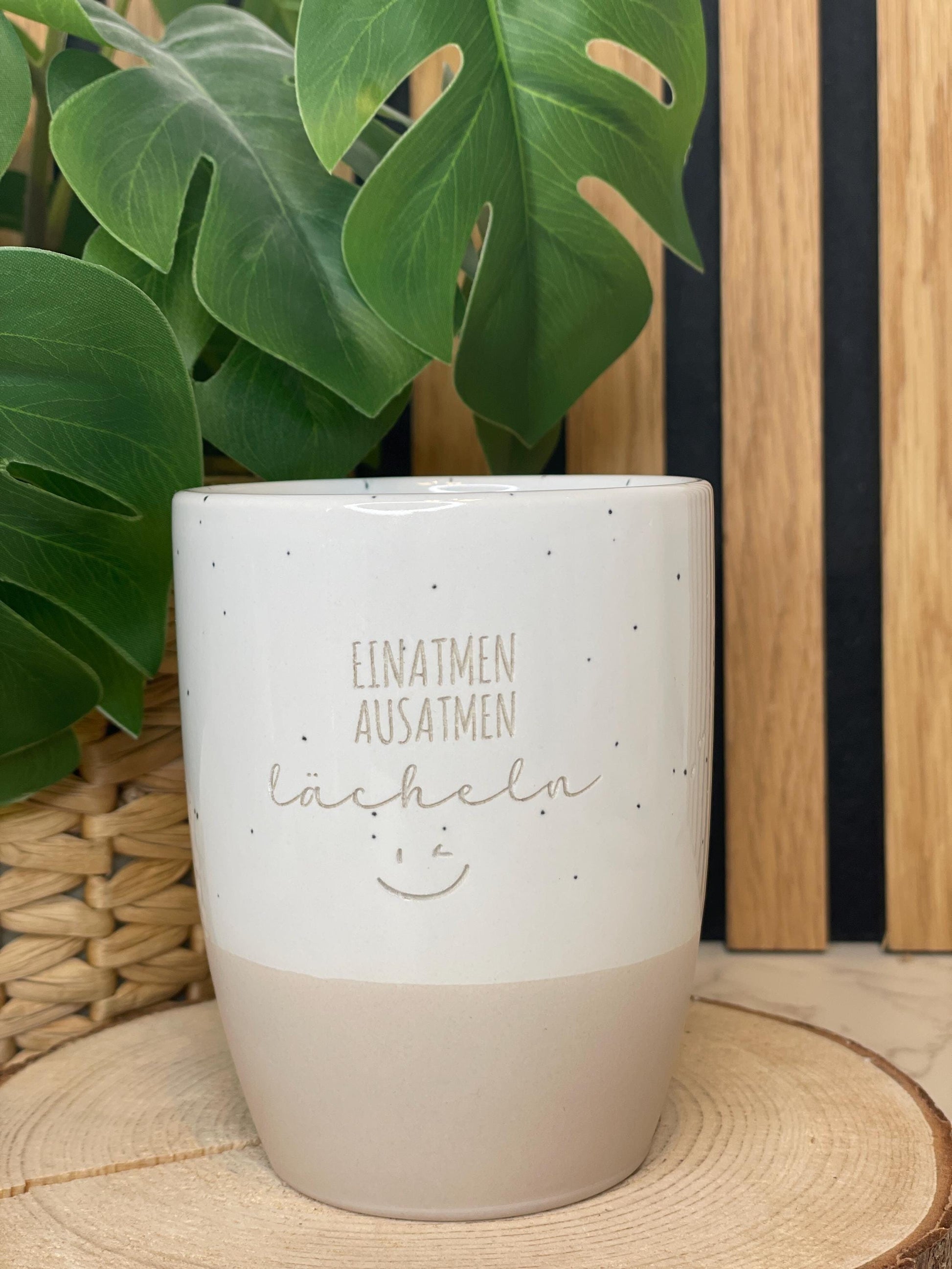 Keramik / Steingut Becher grau mit Tablett du bist wundervoll / Lieblingsmensch / Mama