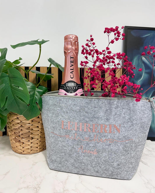 Lehrerin mit Herz / Personalisierte Kosmetiktasche / schminktasche / Aufbewahrung für die Handtasche aus Filz