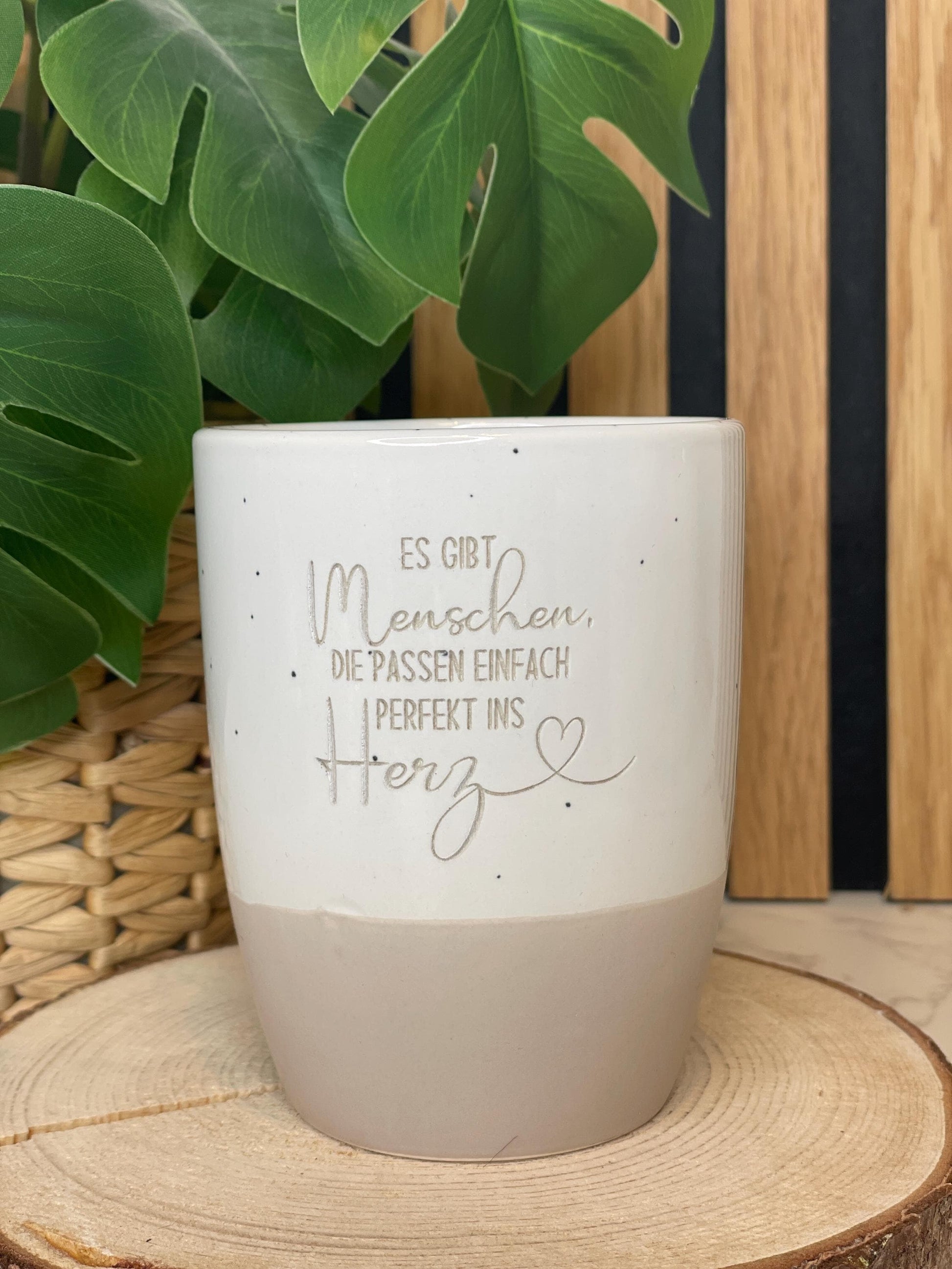 Keramik / Steingut Becher grau mit Tablett du bist wundervoll / Lieblingsmensch / Mama