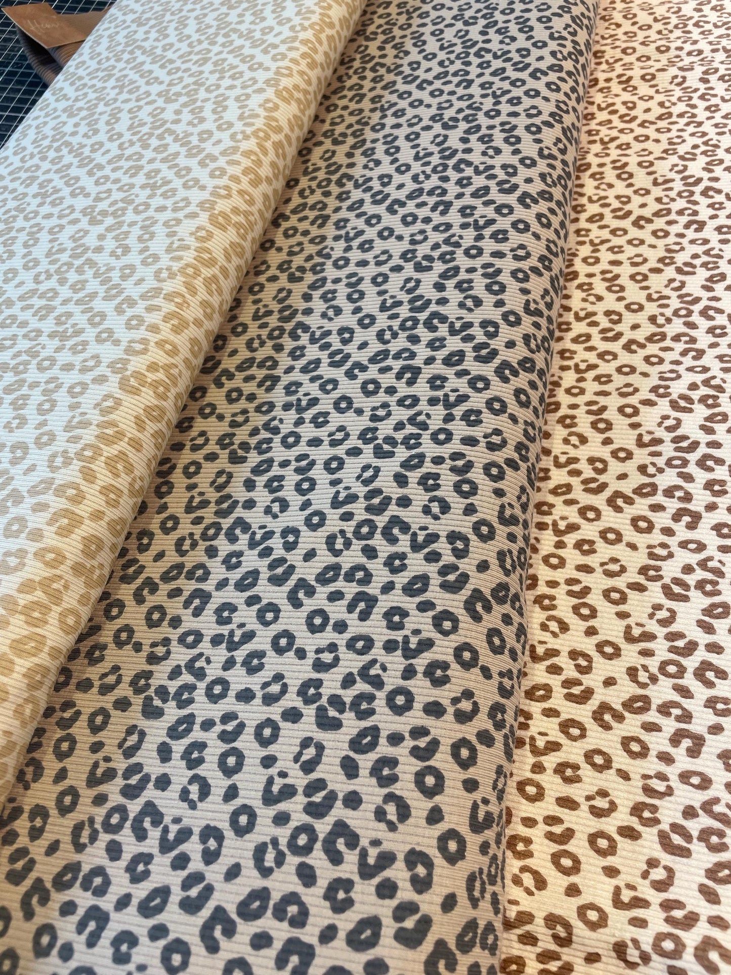 Leo Stirnband mit Knotendetail für Kinder und Frauen in tollen Farben aus Rip Jersey