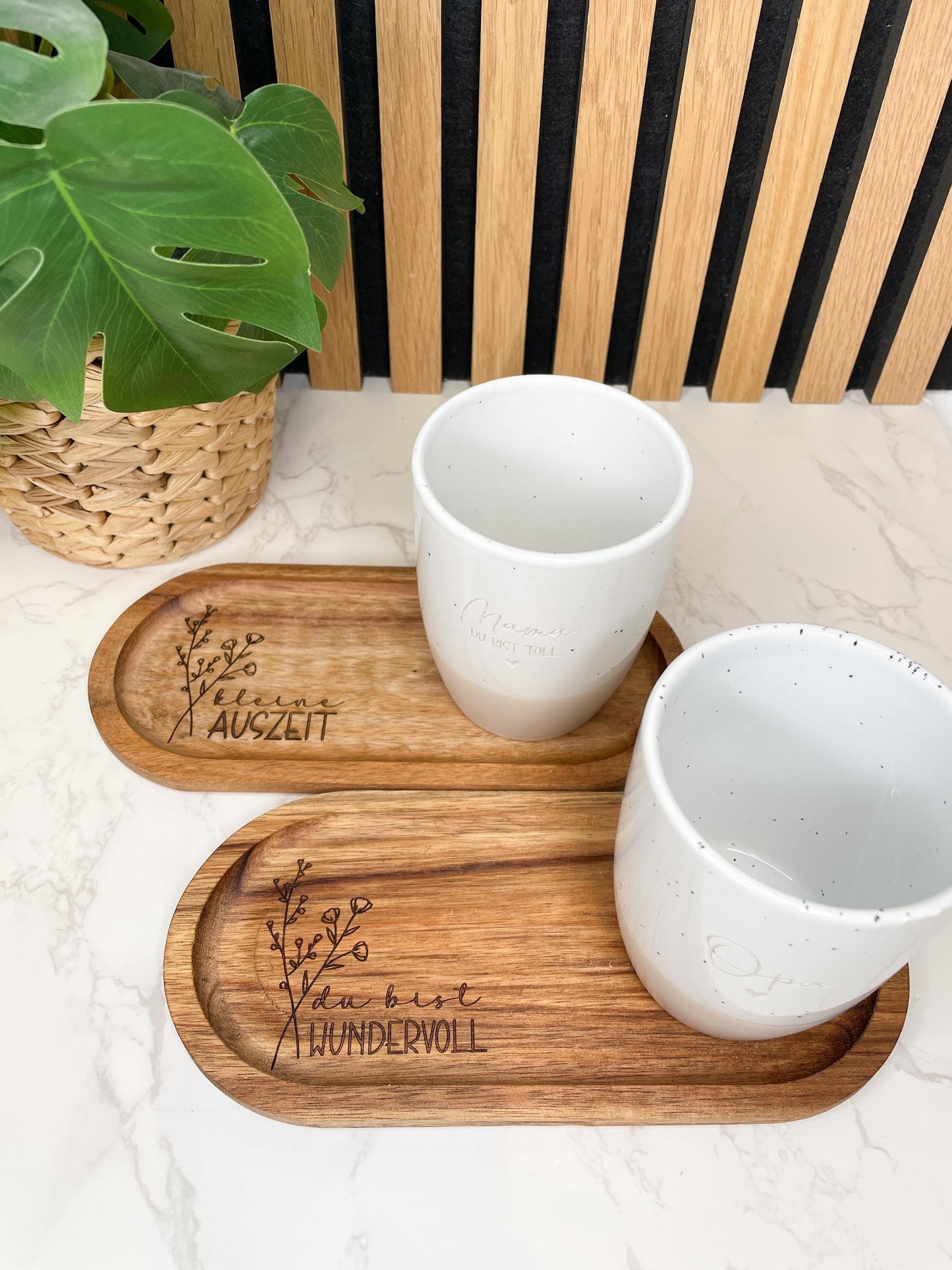 Keramik Becher / Steingut Becher beige du bist wundervoll / Lieblingsmensch / Mama mit passendem Tablett