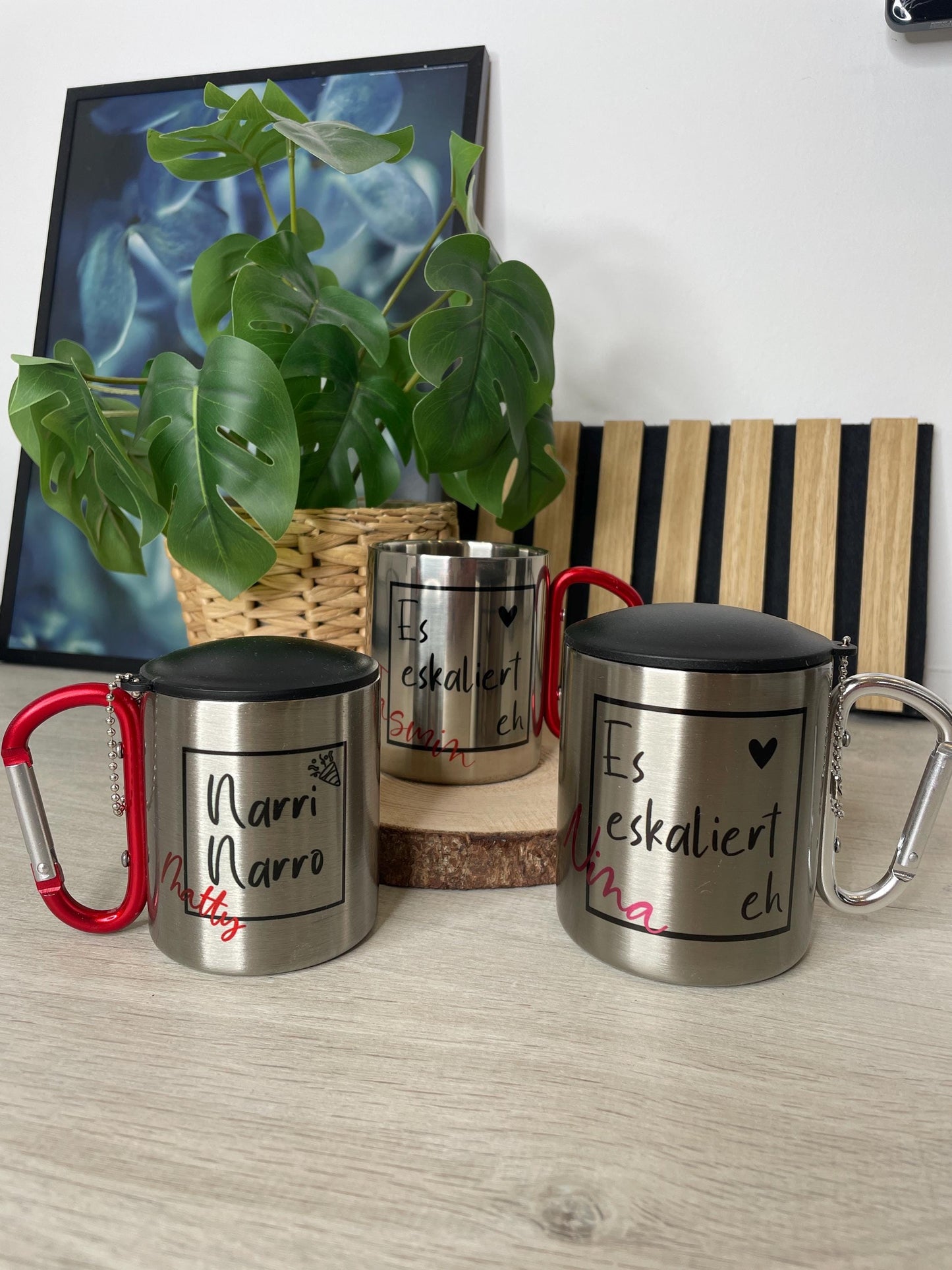 Personalisierter Edelstahlbecher mit Karabiner mit Deckel , Partypeace für JGA, Festival, Fasnet, Tasse