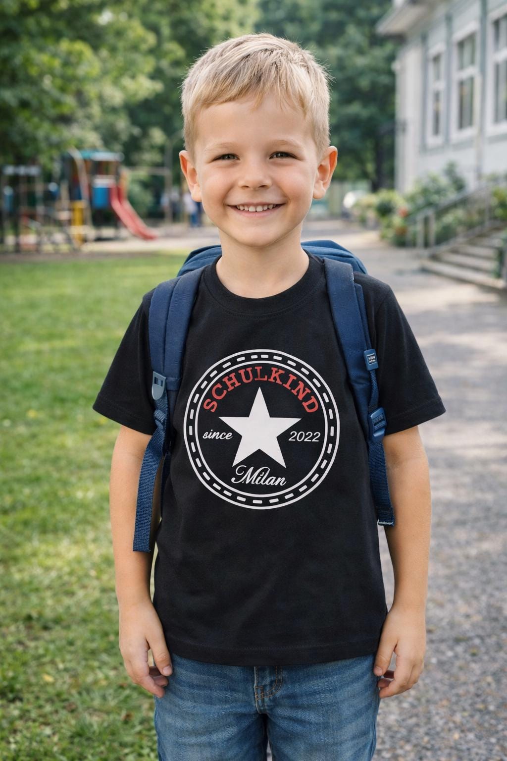 SCHULKIND T-Shirt für Erstklässler und Schulanfänger, Geschenk für Schulanfänger