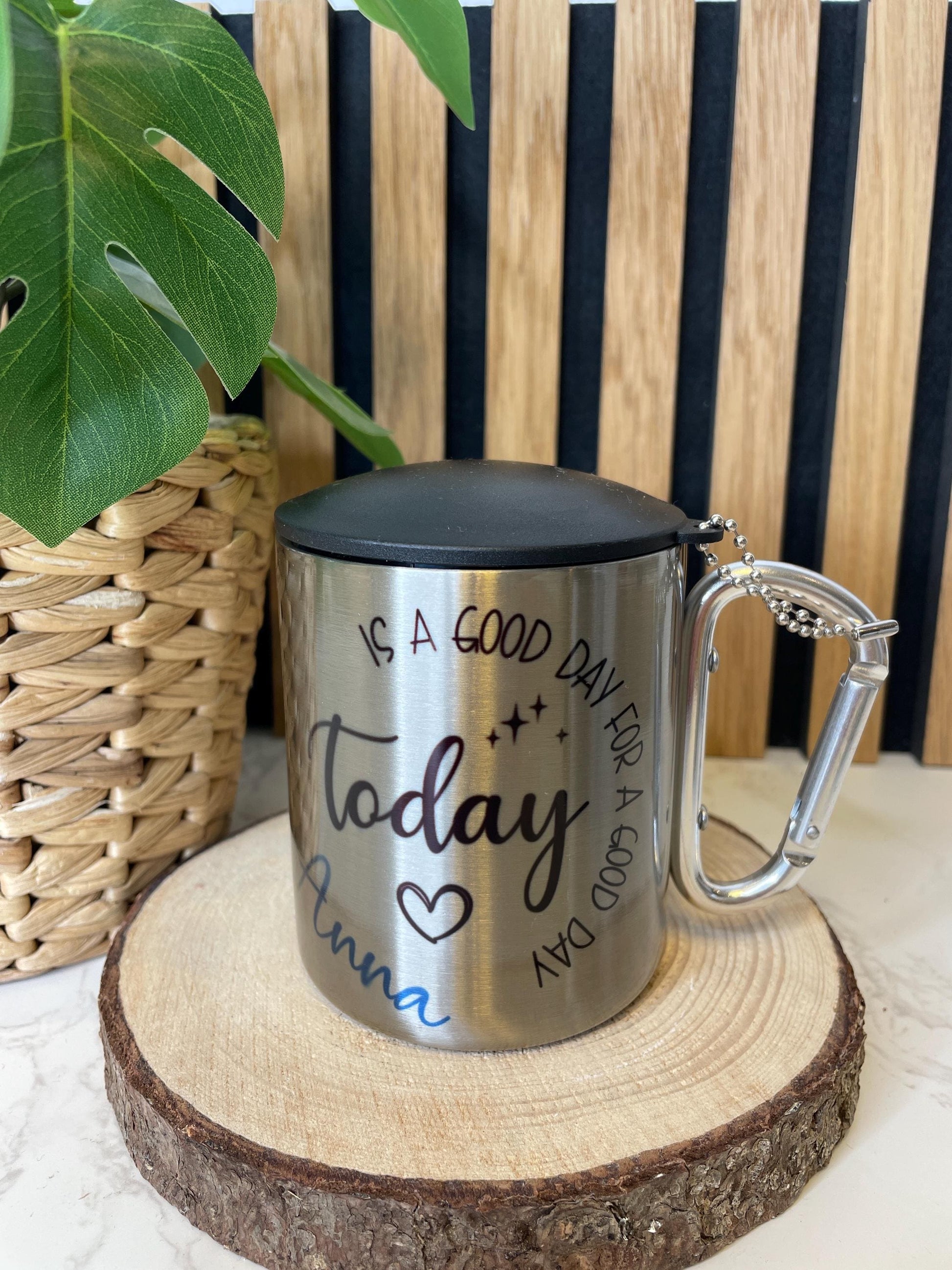 Personalisierter Edelstahlbecher mit Karabiner mit Deckel , Partypeace für JGA, Festival, Fasnet, Tasse