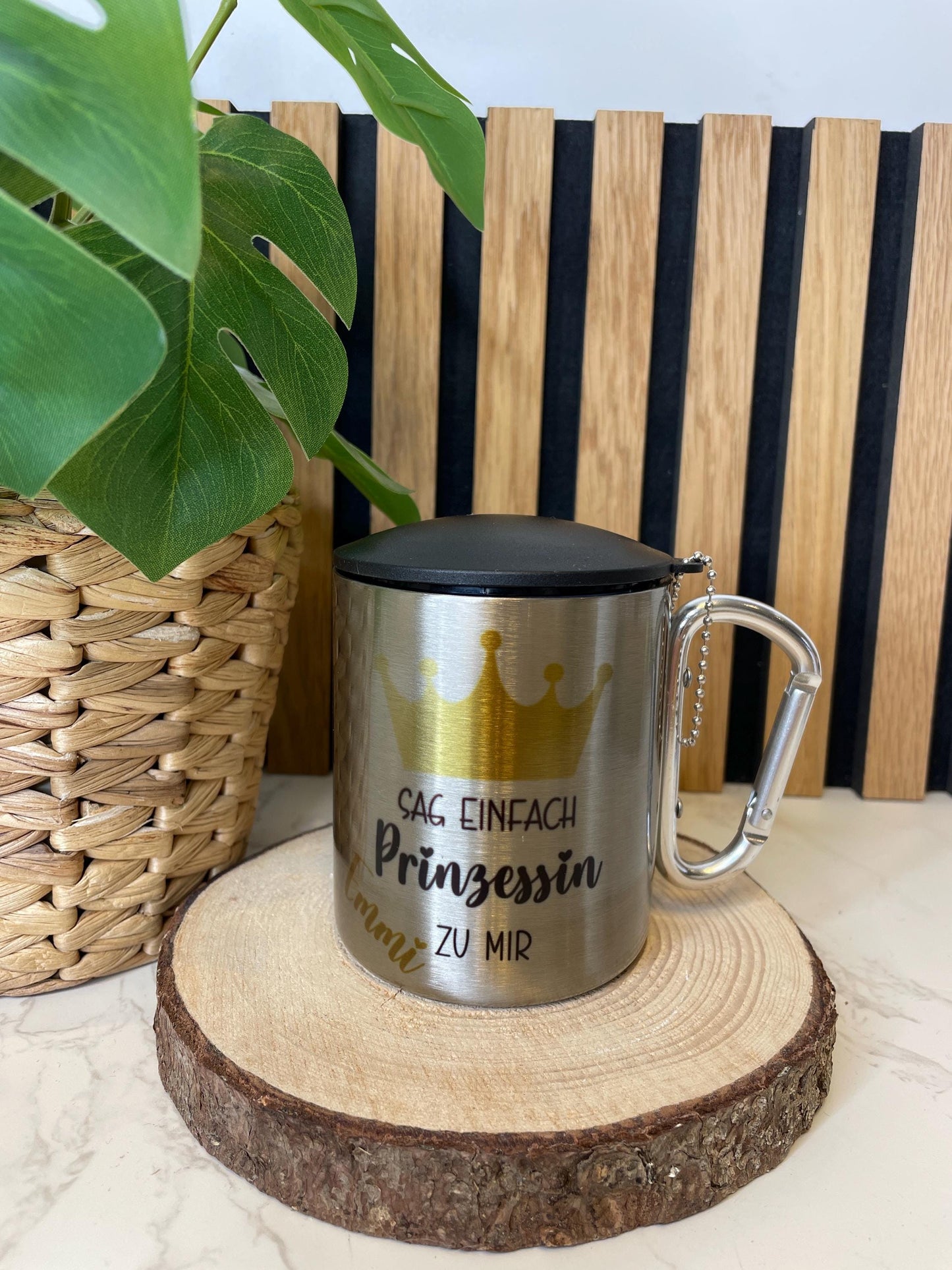 Personalisierter Edelstahlbecher mit Karabiner mit Deckel , Partypeace für JGA, Festival, Fasnet, Tasse