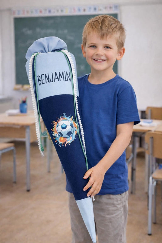 Schultüte / zuckertüte Einschulung Blautöne mit Fußballmotiv