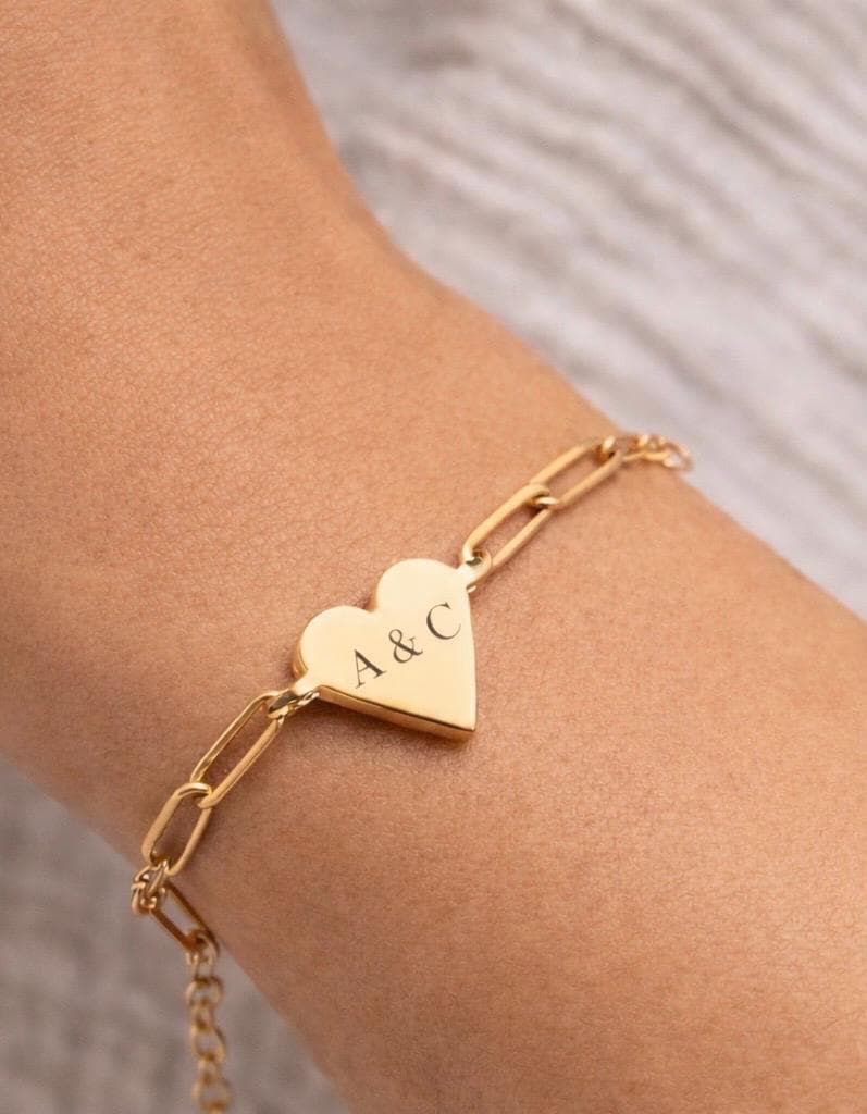 Personalisiertes Herz Armband Gold – Gravur Armband mit Namen – Valentinstag Geschenk – Muttertag Geschenk – Paperclip Armband Damen