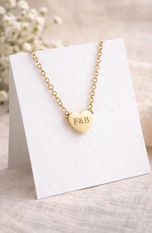 Kette mit Herzanhänger mit einer Wunschgravur für deine Mama oder Freundin in Gold oder Silber