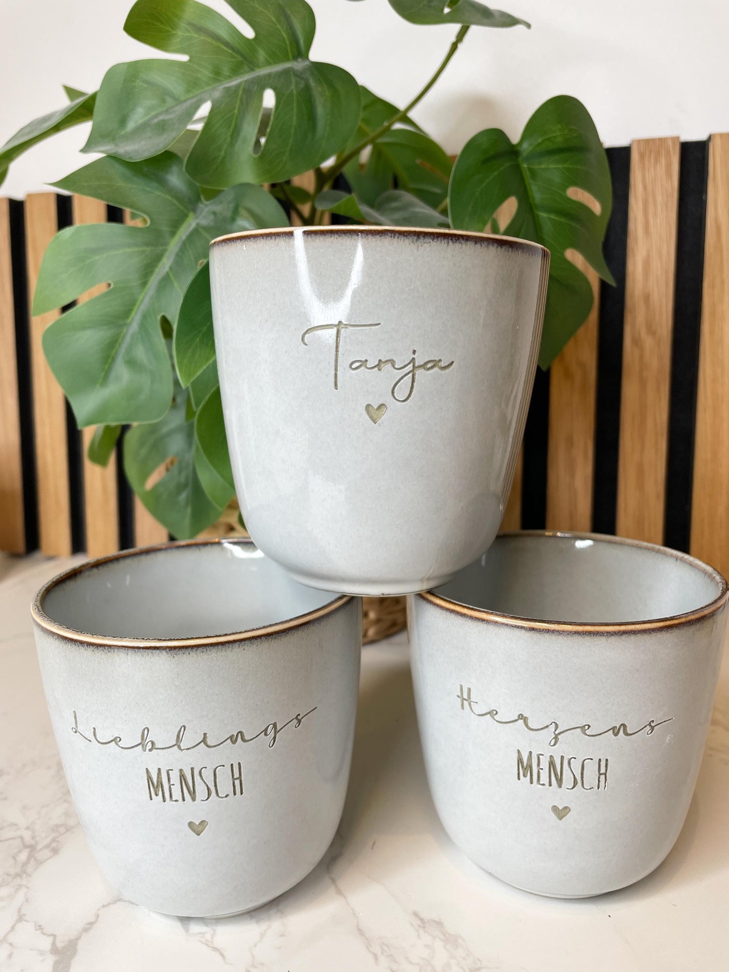 Keramik / Steingut Becher grau mit Tablett du bist wundervoll / Lieblingsmensch / Mama