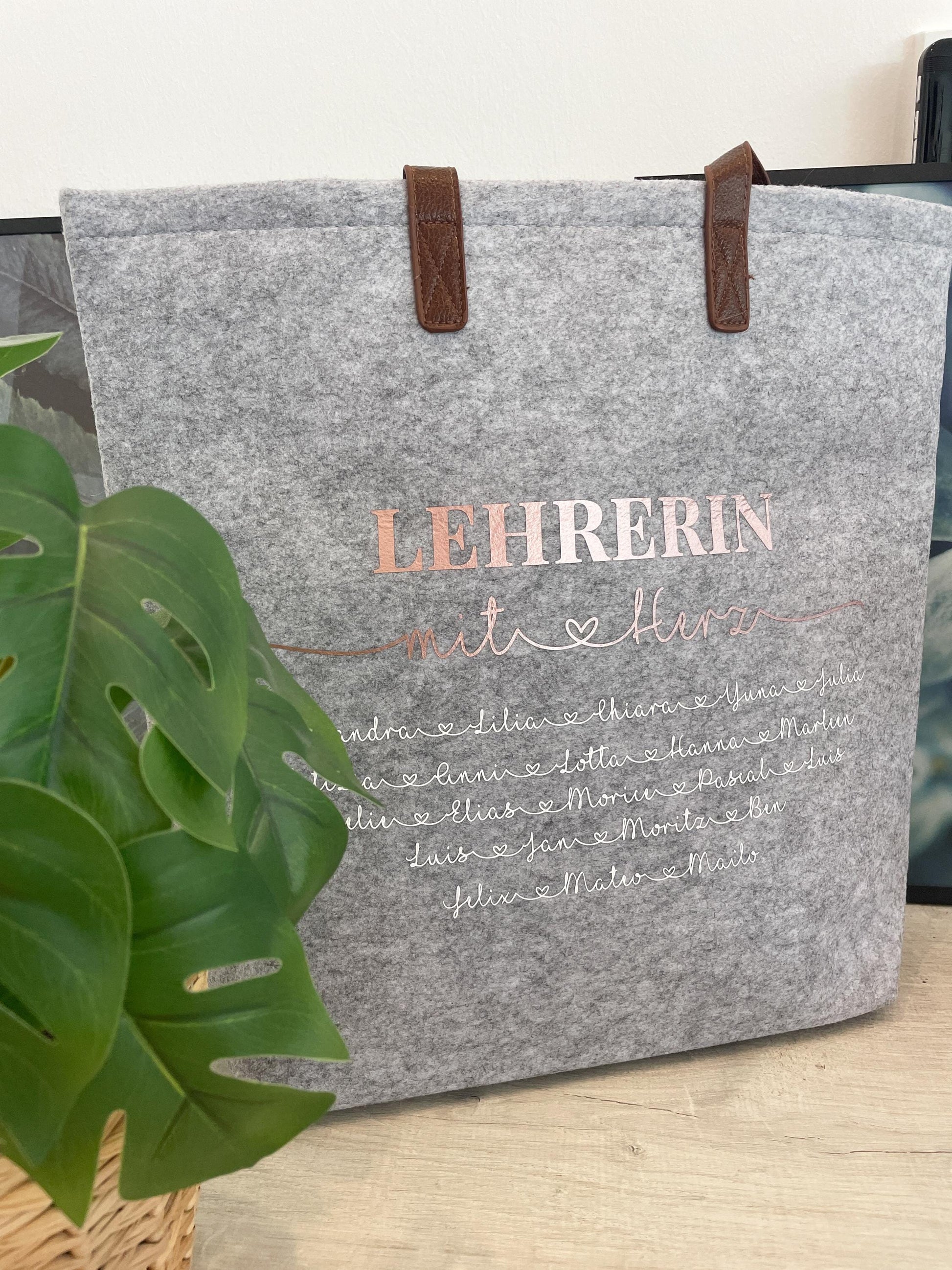 Lehrerin mit Herz untersch. Abschiedsgeschenk, Dankeschön / mit den Namen der Kinder