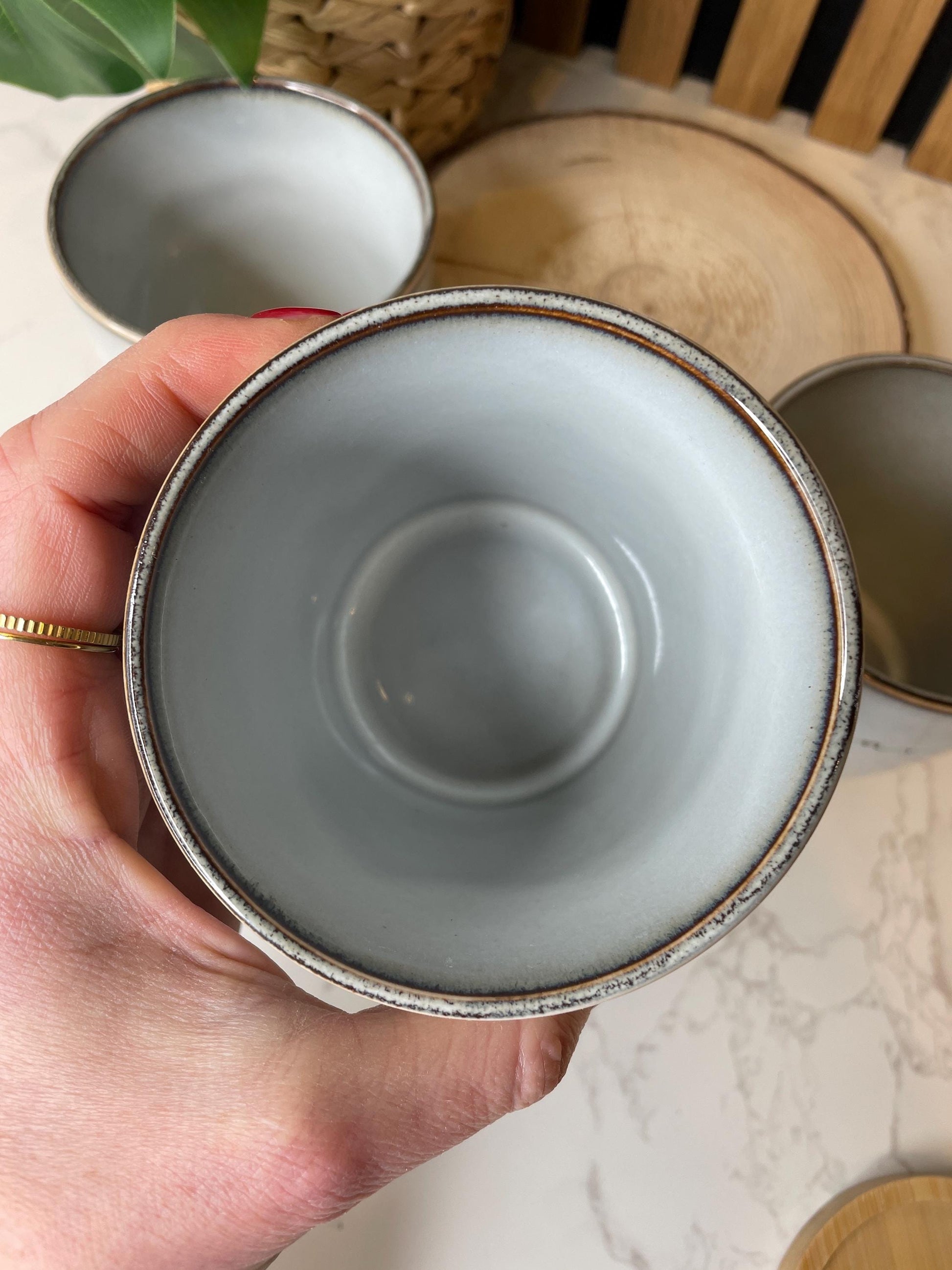 Keramik / Steingut Becher grau mit Tablett du bist wundervoll / Lieblingsmensch / Mama