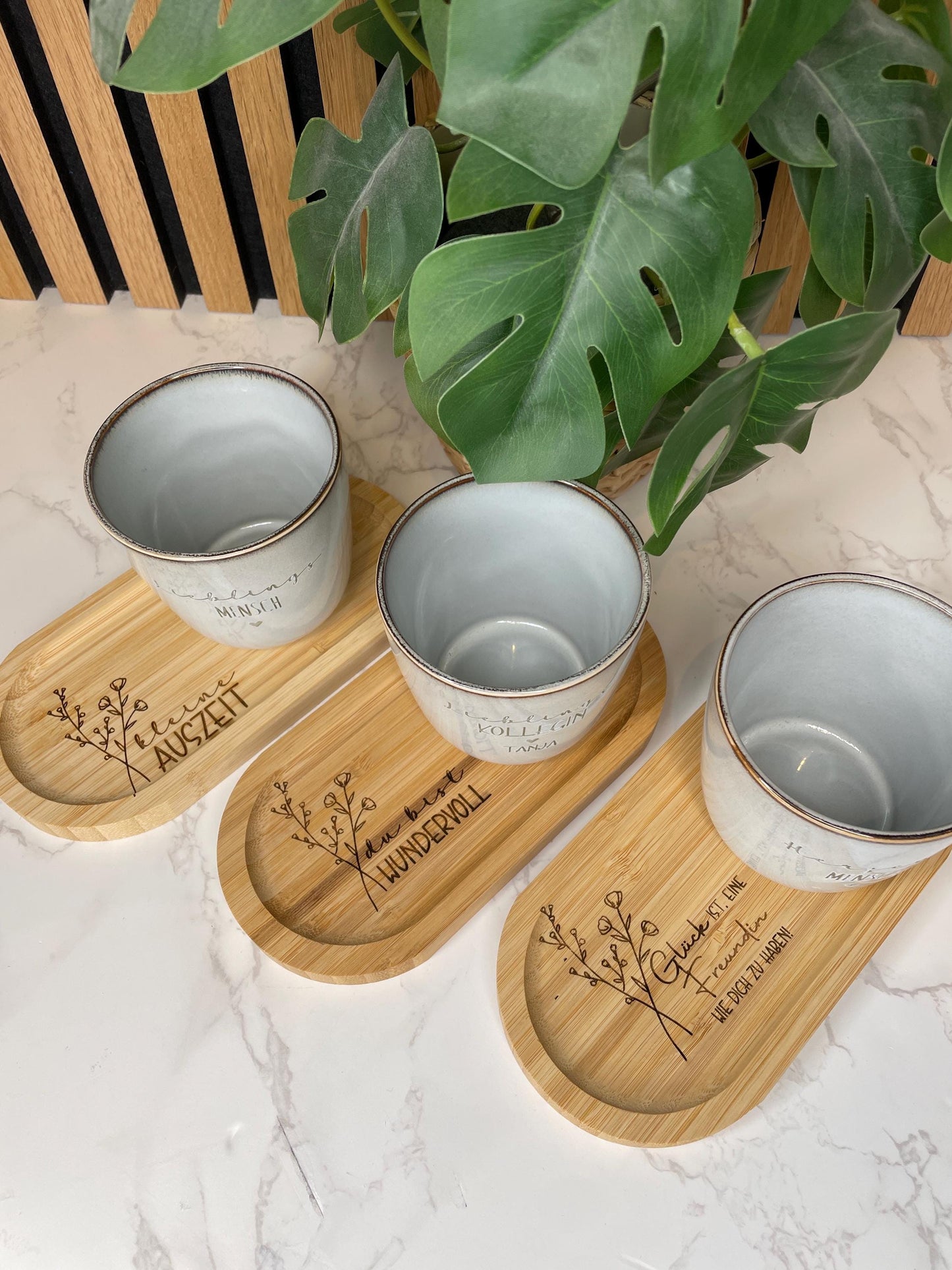 Keramik / Steingut Becher grau mit Tablett du bist wundervoll / Lieblingsmensch / Mama