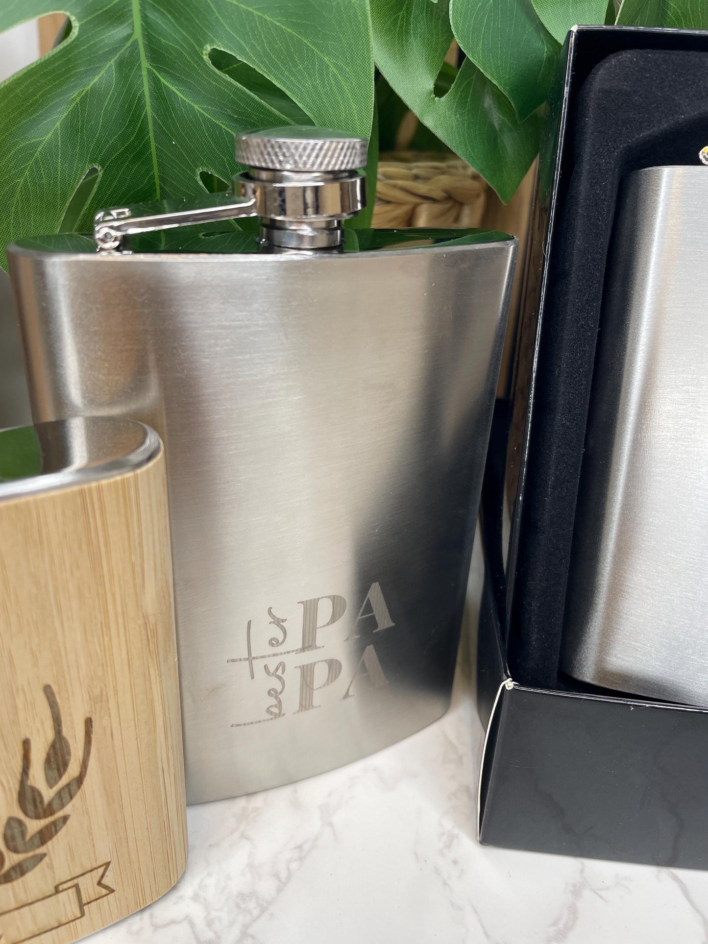Flachmann Set für Papa & Opa – personalisierbar / Geschenk Vatertag