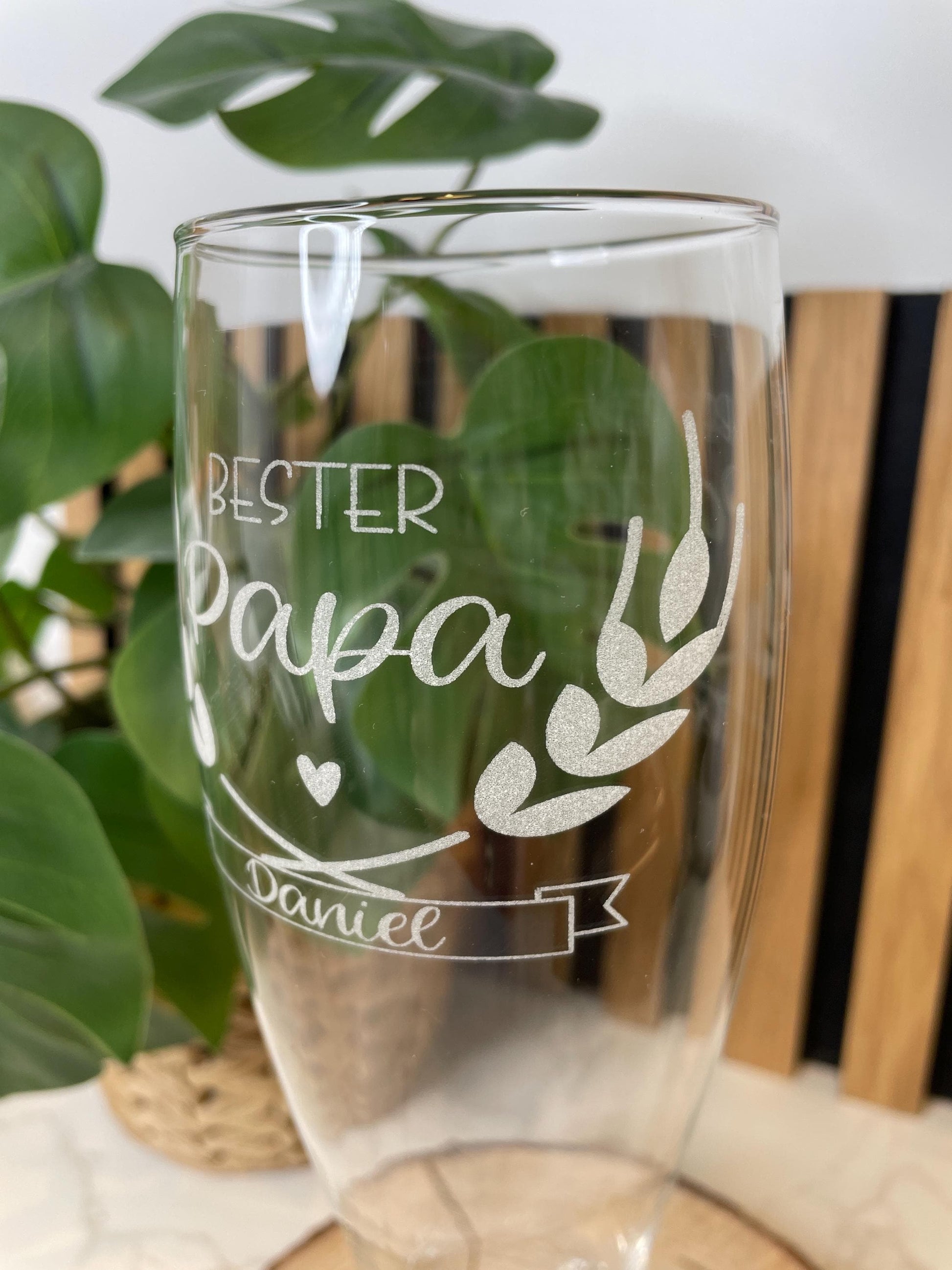 Personalisiertes Weizenglas „Bester Papa“ mit Wunschname – das perfekte Geschenk zum Vatertag