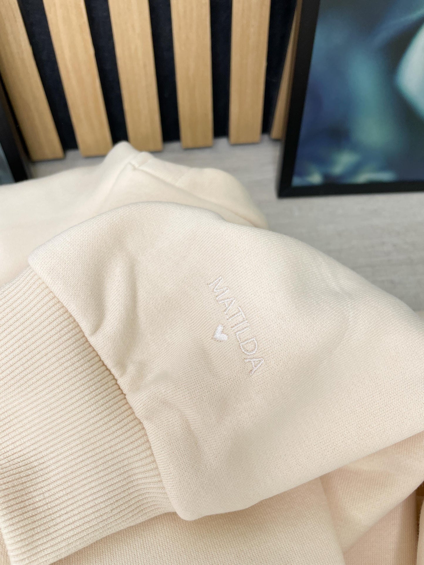 Personalisierter OMA oder OPA Hoodie – bestickt mit Enkelnamen & Geburtsjahr | Kuscheliger Familienhoodie