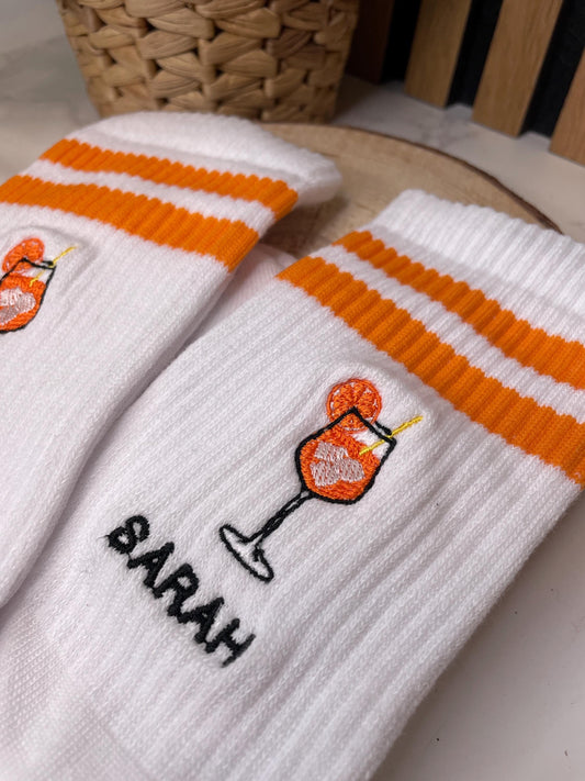 Personalisierte Aperol-Socken mit Namen – bestickt & individuell